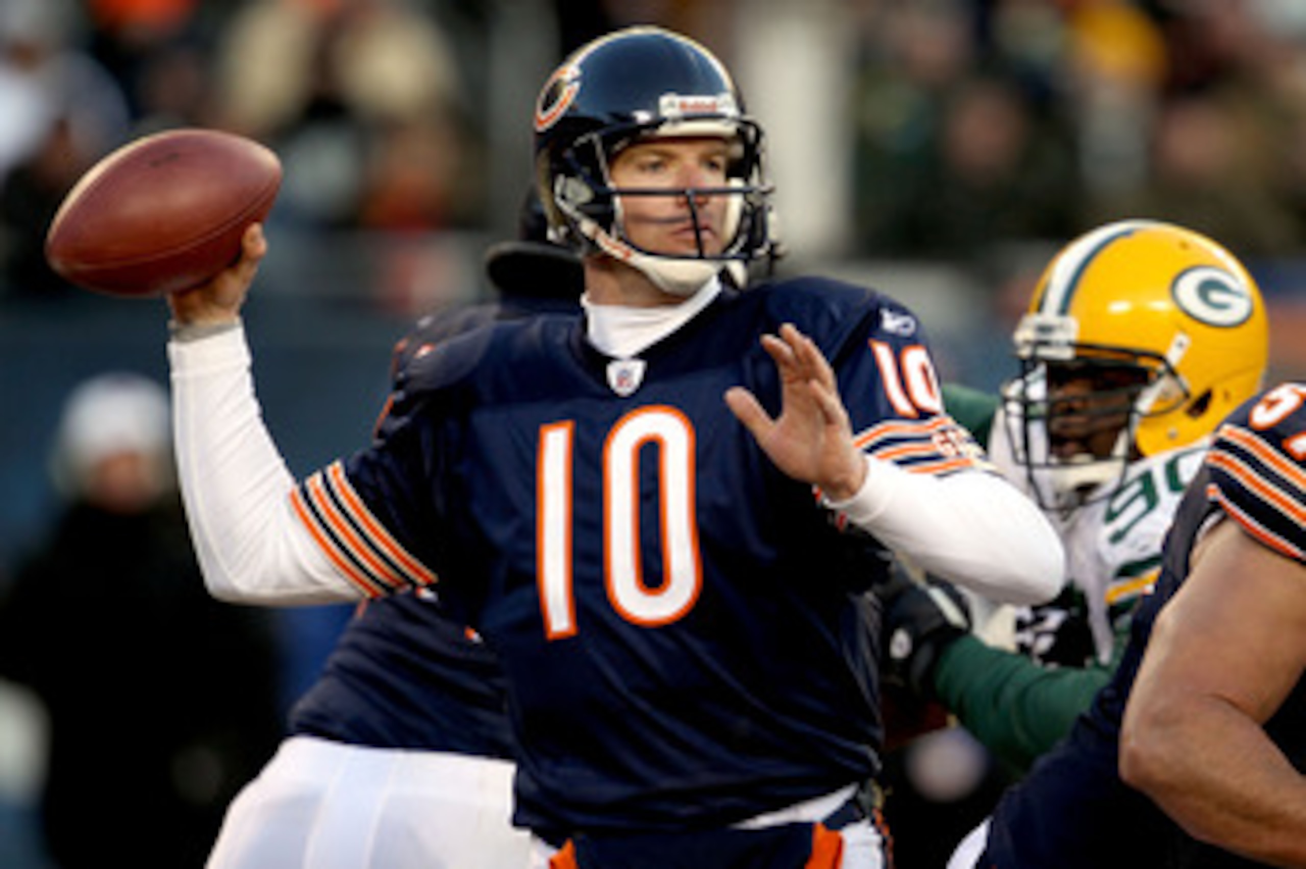 CHICAGO, IL - JANUARY 23:  Quarterback Todd Collins #10 of the Chicago Bears throws the ball in the third quarter against the Green Bay Packers in the NFC Championship Game at Soldier Field on January 23, 2011 in Chicago, Illinois.  (Photo by Jonathan Dan