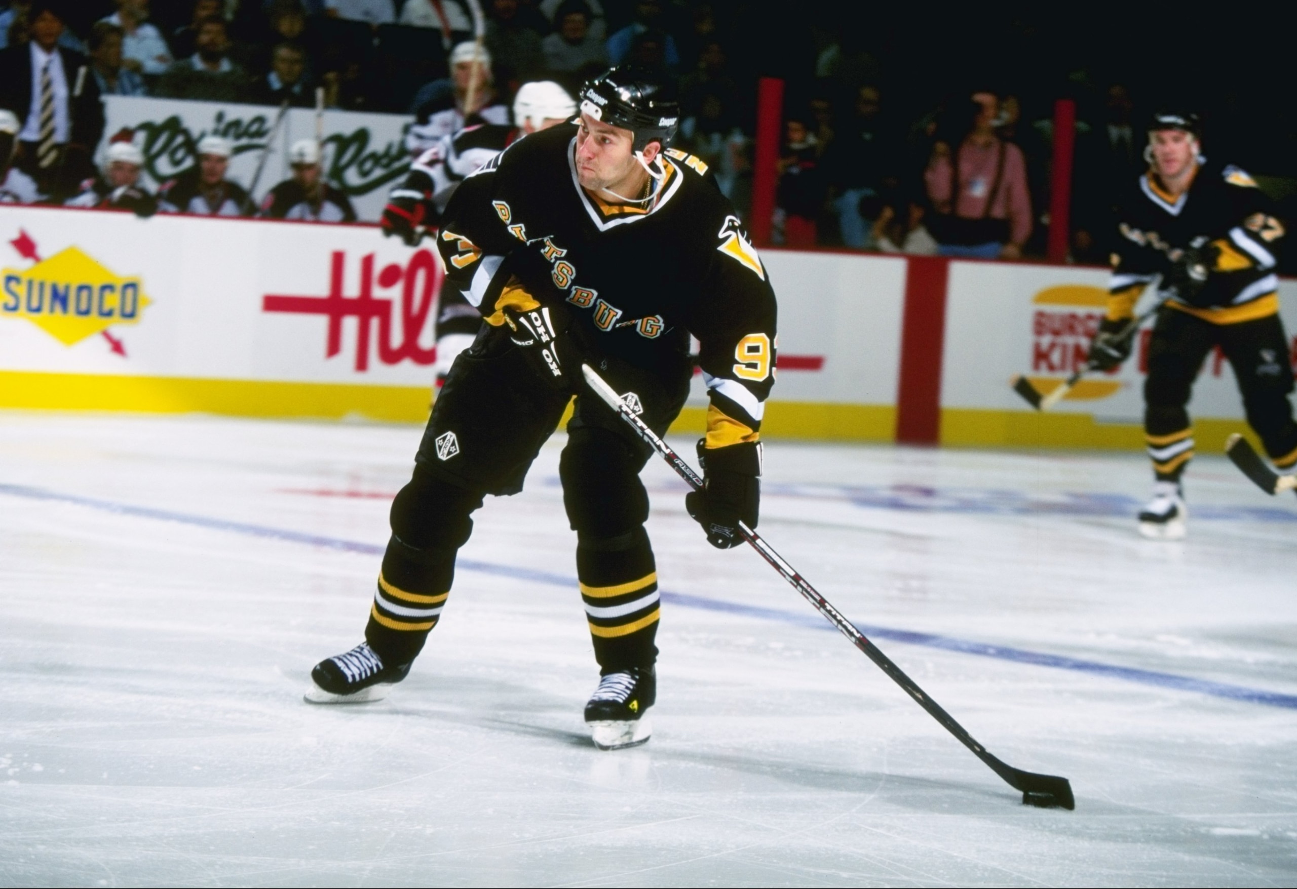 17 Oct 1996:  Center Pter Nedved of the Pittsburgh Penguins moves the puck during a game against the Buffalo Sabres at the Marine Midland Arena in Buffalo, New York.  The Sabres won the game, 4-1. Mandatory Credit: Rick Stewart  /Allsport
