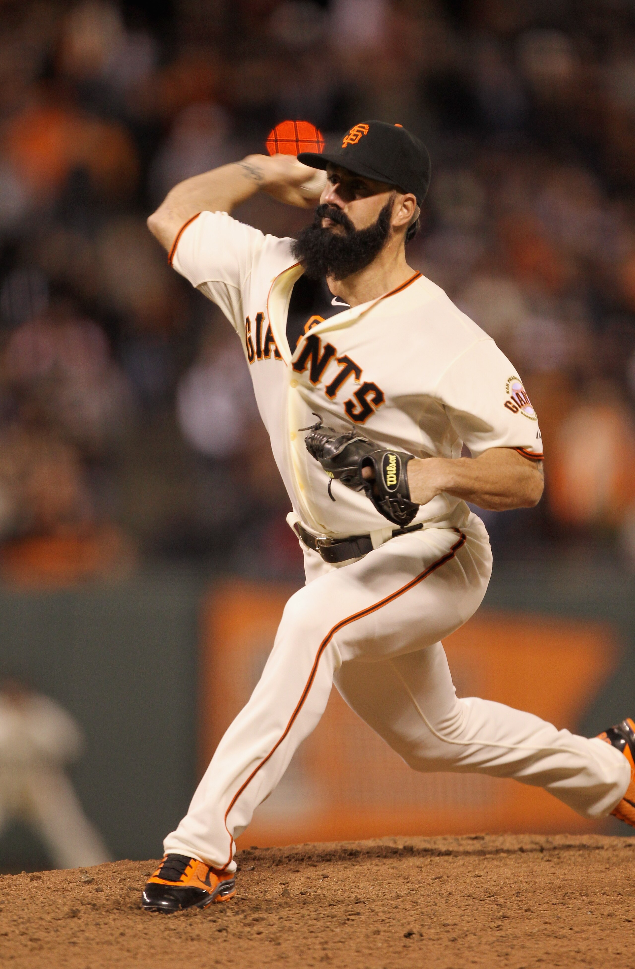 SAN FRANCISCO, CA - MAY 11:  Brian Wilson #38 of the San Francisco Giants in action against the Arizona Diamondbacks at AT&T Park on May 11, 2011 in San Francisco, California.  (Photo by Ezra Shaw/Getty Images)