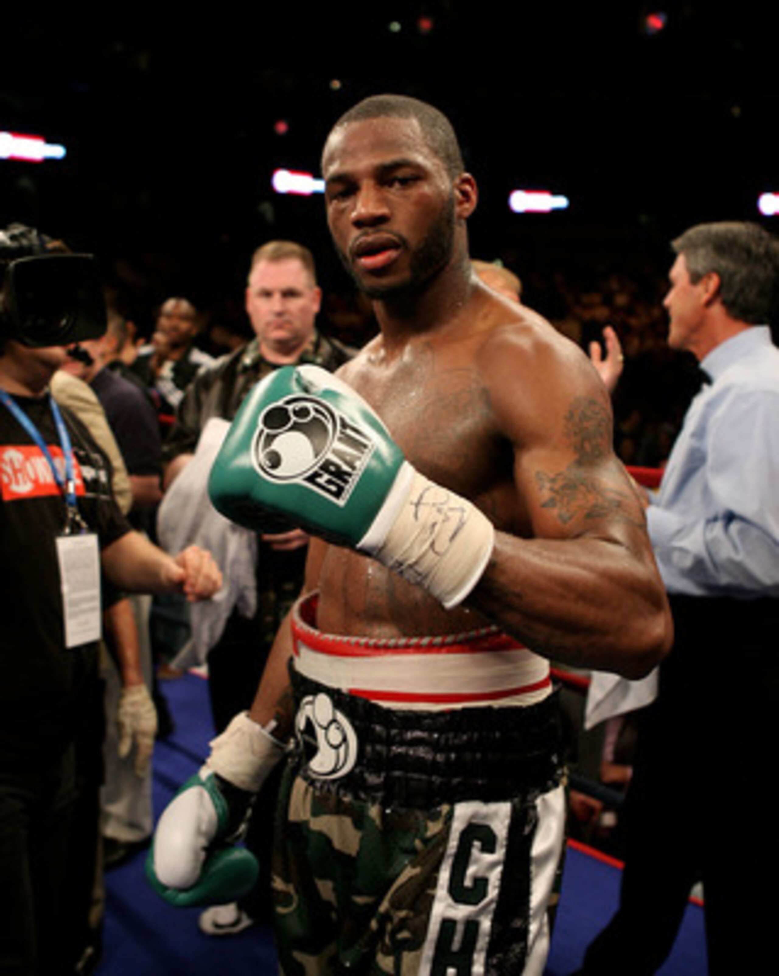 TAMPA, FLORIDA - APRIL 12:   Chad Dawson celebrates his win against Glen Johnson after the WBC Light Heavyweight title fight on Saturday April 12, 2008 at St. Pete Times Forum, Tampa, Florida.  (Photo by John Gichigi/Getty Images)