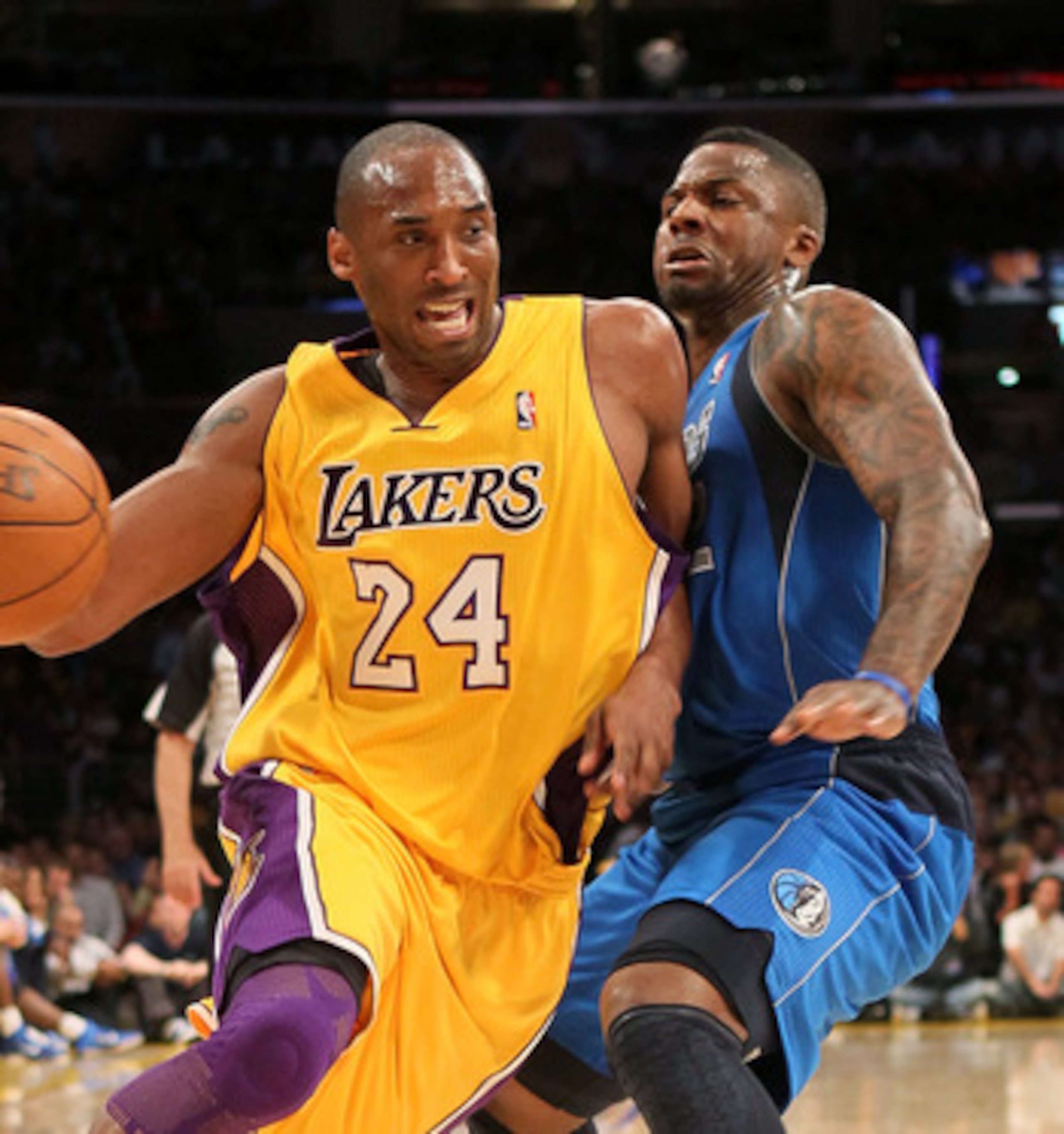 LOS ANGELES, CA - MAY 04:  Kobe Bryant #24 of the Los Angeles Lakers drives on DeShawn Stevenson #92 of the Dallas Mavericks in the first quarter in Game Two of the Western Conference Semifinals in the 2011 NBA Playoffs at Staples Center on May 4, 2011 in