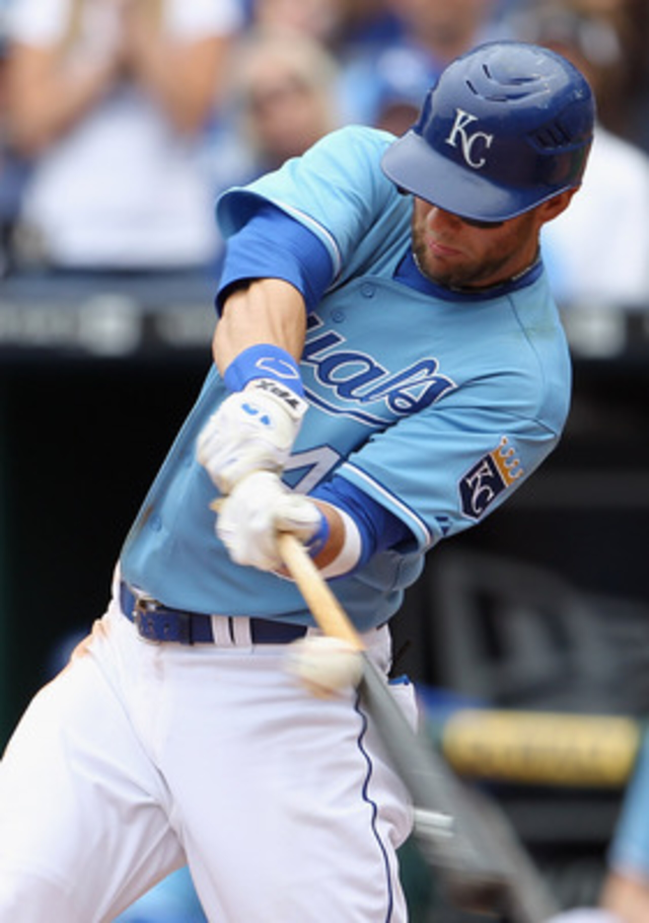 KANSAS CITY, MO - APRIL 17: Alex Gordon #4 of the Kansas City Royals connects during the game against the Seattle Mariners on April 17, 2011 at Kauffman Stadium in Kansas City, Missouri. (Photo by Jamie Squire/Getty Images) KANSAS CITY, MO - APRIL 17: Alex Gordon #4 of the Kansas City Royals connects during the game against the Seattle Mariners on April 17, 2011 at Kauffman Stadium in Kansas City, Missouri. (Photo by Jamie Squire/Getty Images)
