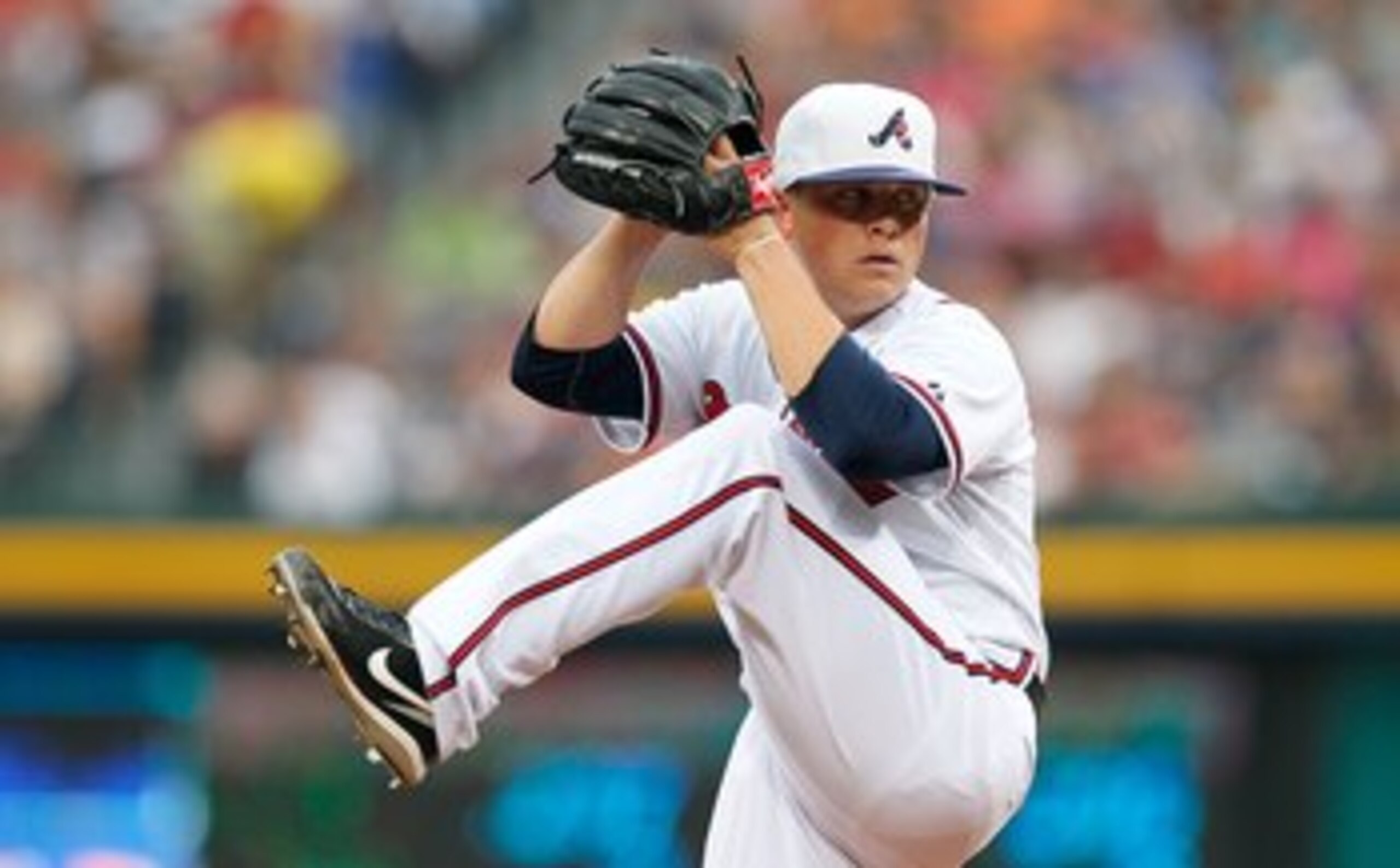 ATLANTA - JULY 02:  Pitcher Kris Medlen #54 of the Atlanta Braves against the Florida Marlins at Turner Field on July 2, 2010 in Atlanta, Georgia.  (Photo by Kevin C. Cox/Getty Images)