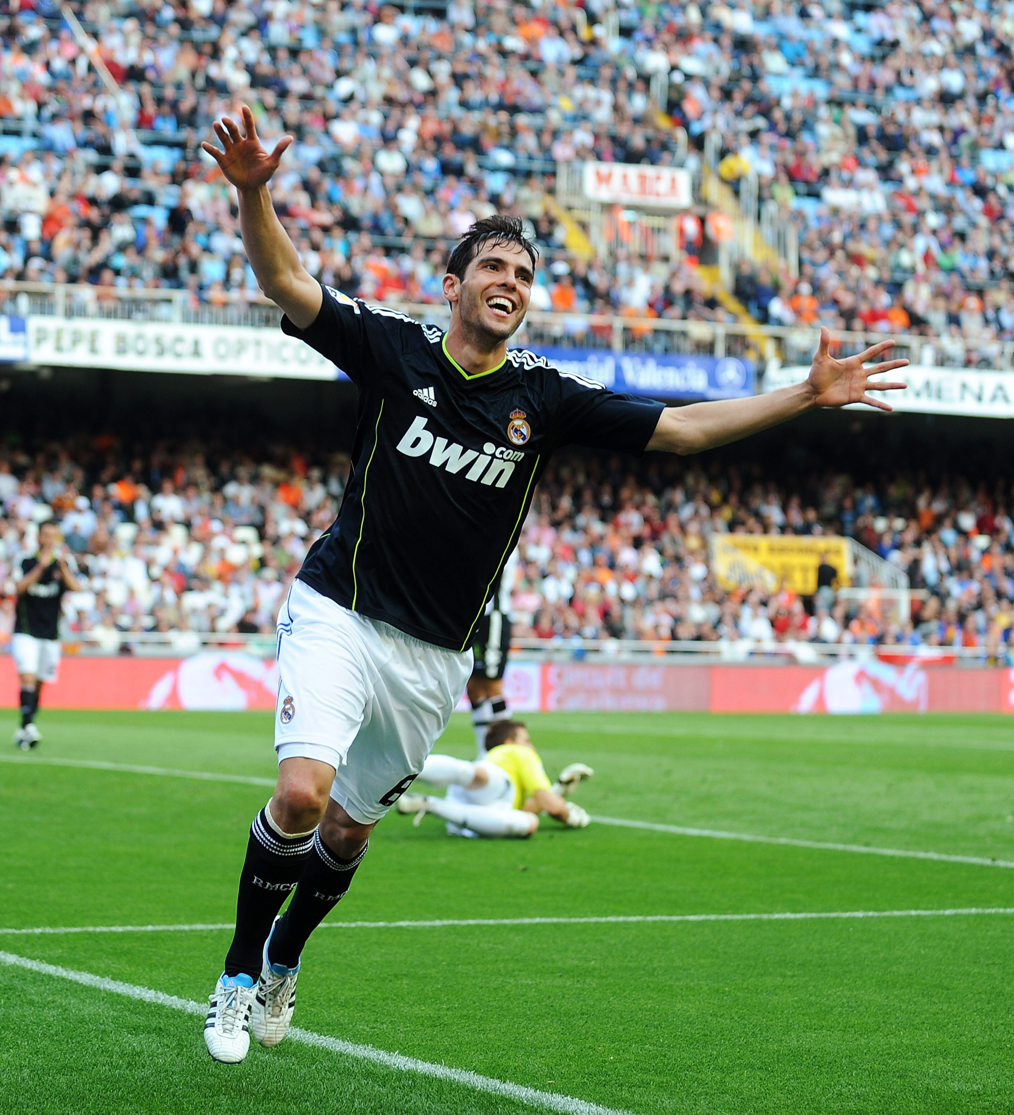 VALENCIA, SPAIN - APRIL 23:  Kaka of Real Madrid celebrates after scoring his second goal against Valencia during the La Liga match between Valencia and Real Madrid at Estadio Mestalla on April 23, 2011 in Valencia, Spain.  (Photo by Denis Doyle/Getty Ima