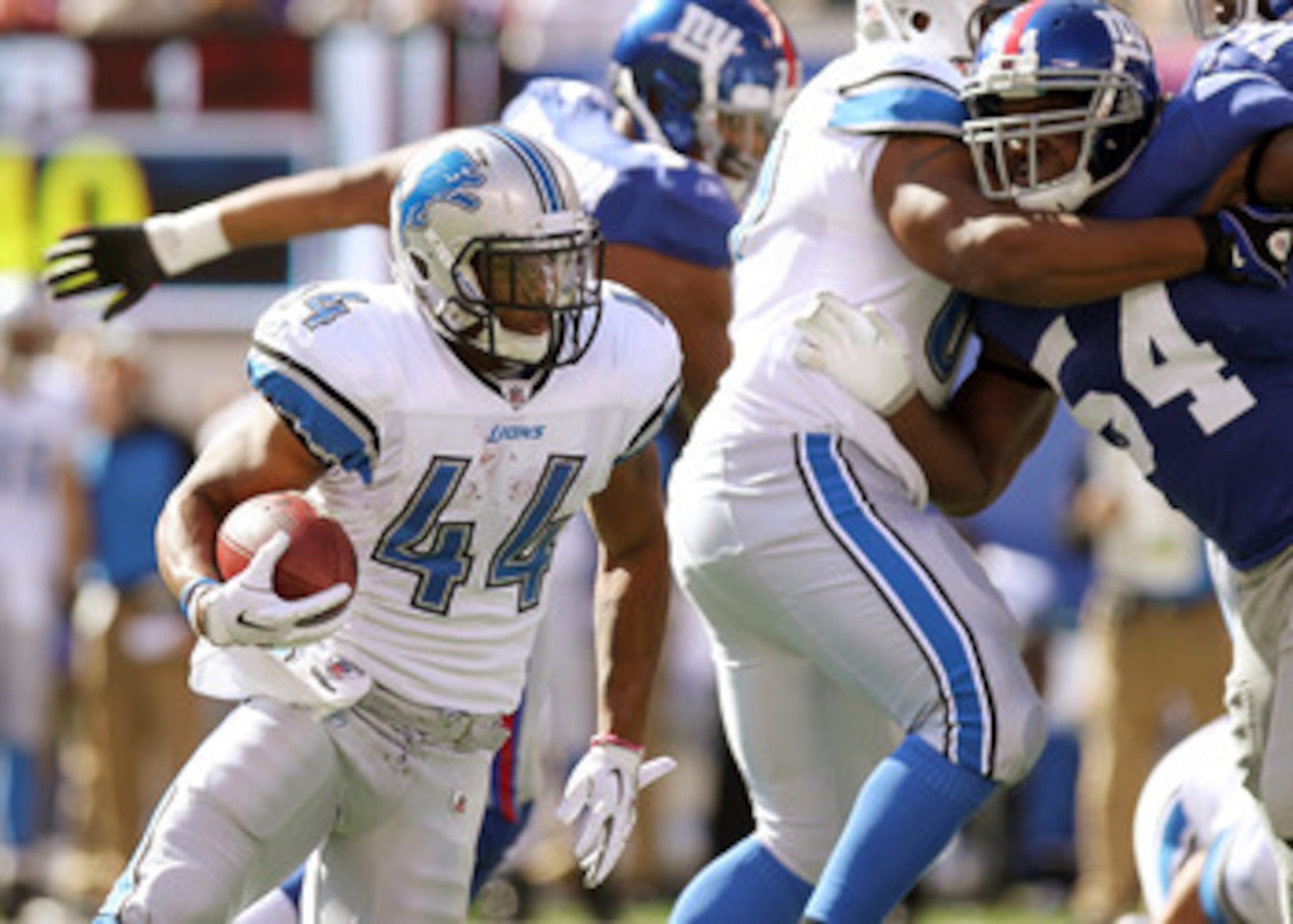 EAST RUTHERFORD, NJ - OCTOBER 17: Jahvid Best #44 of the Detroit Lions rushes against the New York Giants at New Meadowlands Stadium on October 17, 2010 in East Rutherford, New Jersey.  (Photo by Nick Laham/Getty Images)