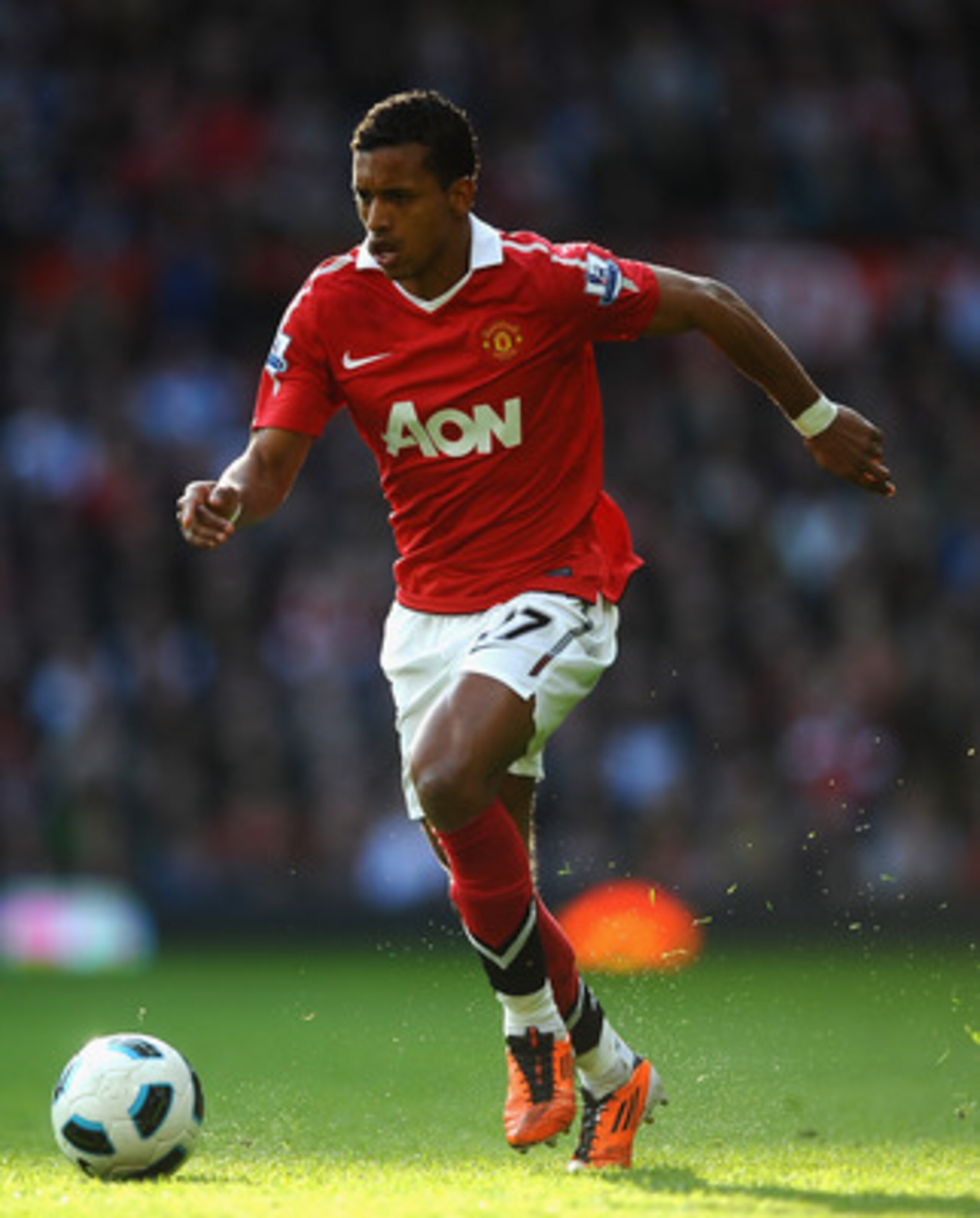 MANCHESTER, ENGLAND - MARCH 19:  Nani of Manchester United in action during the Barclays Premier League match between Manchester United and Bolton Wanderers at Old Trafford on March 19, 2011 in Manchester, England.  (Photo by Laurence Griffiths/Getty Imag