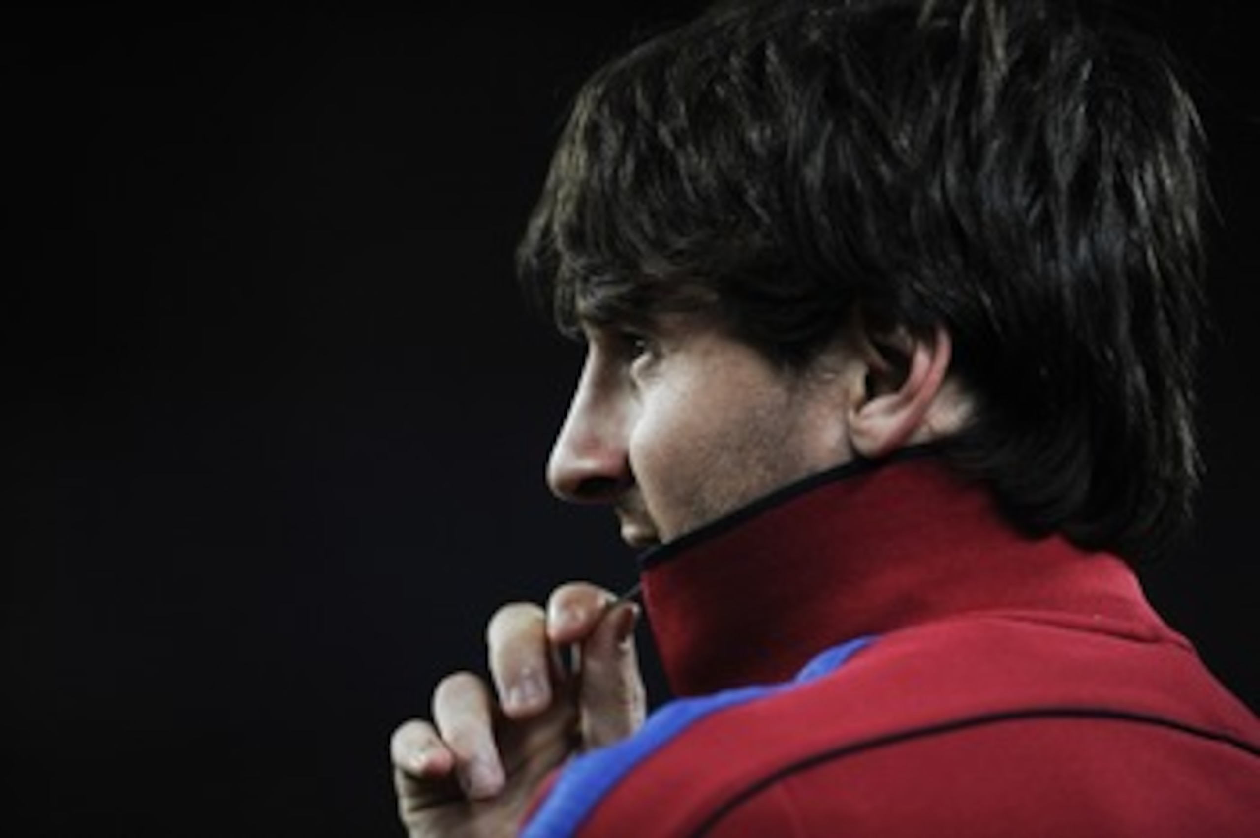 BARCELONA, SPAIN - MAY 15:  Lionel Messi of FC Barcelona looks on after the La Liga match between Barcelona and Deportivo La Coruna at Camp Nou Stadium on May 15, 2011 in Barcelona, Spain.  (Photo by David Ramos/Getty Images)