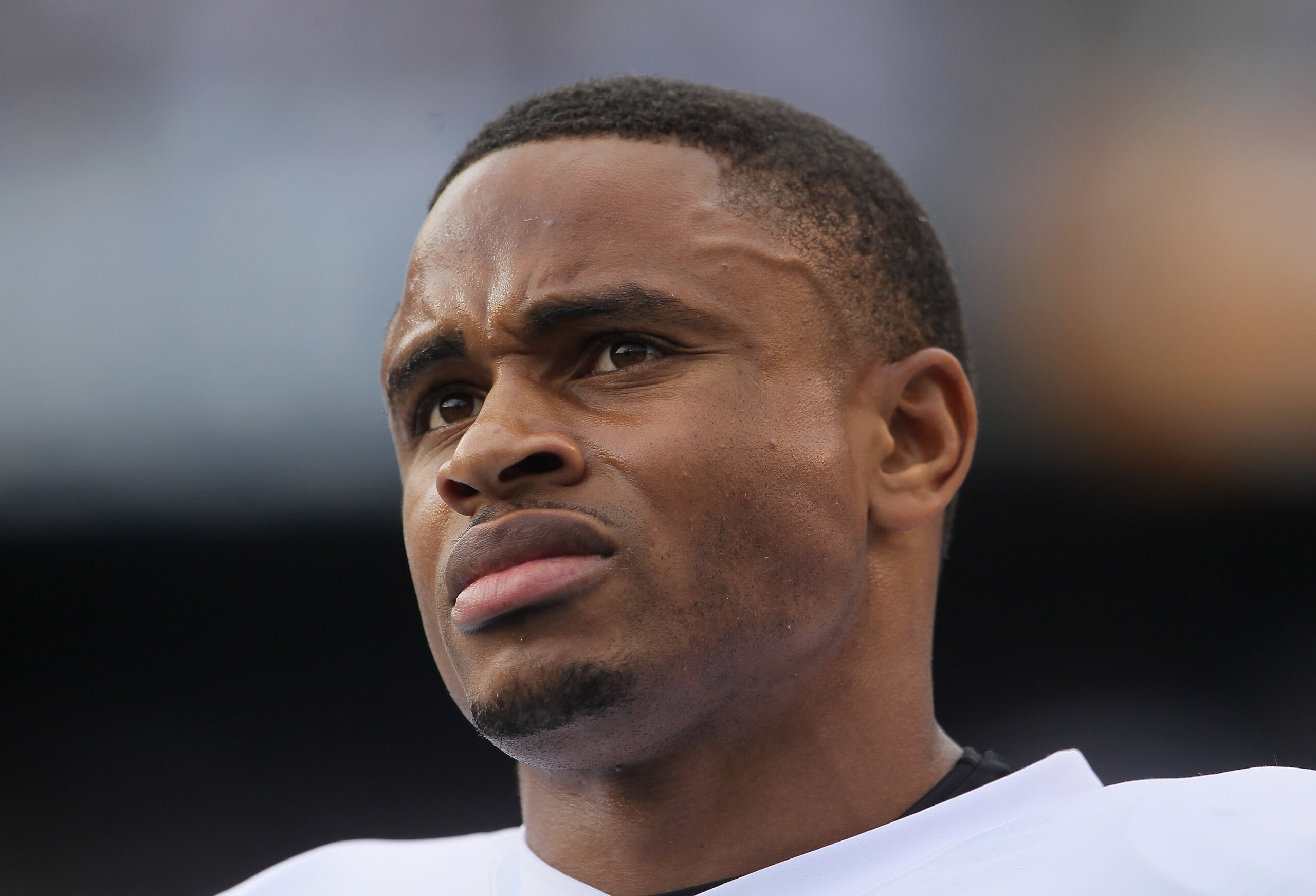 SAN DIEGO - DECEMBER 05: Nnamdi Asomugha #21 the Oakland Raiders looks on from the sideline against the San Diego Chargers at Qualcomm Stadium on December 5, 2010 in San Diego, California. The Raiders defeated the Chargers 28-13. (Photo by Jeff Gross/Ge SAN DIEGO - DECEMBER 05: Nnamdi Asomugha #21 the Oakland Raiders looks on from the sideline against the San Diego Chargers at Qualcomm Stadium on December 5, 2010 in San Diego, California. The Raiders defeated the Chargers 28-13. (Photo by Jeff Gross/Ge