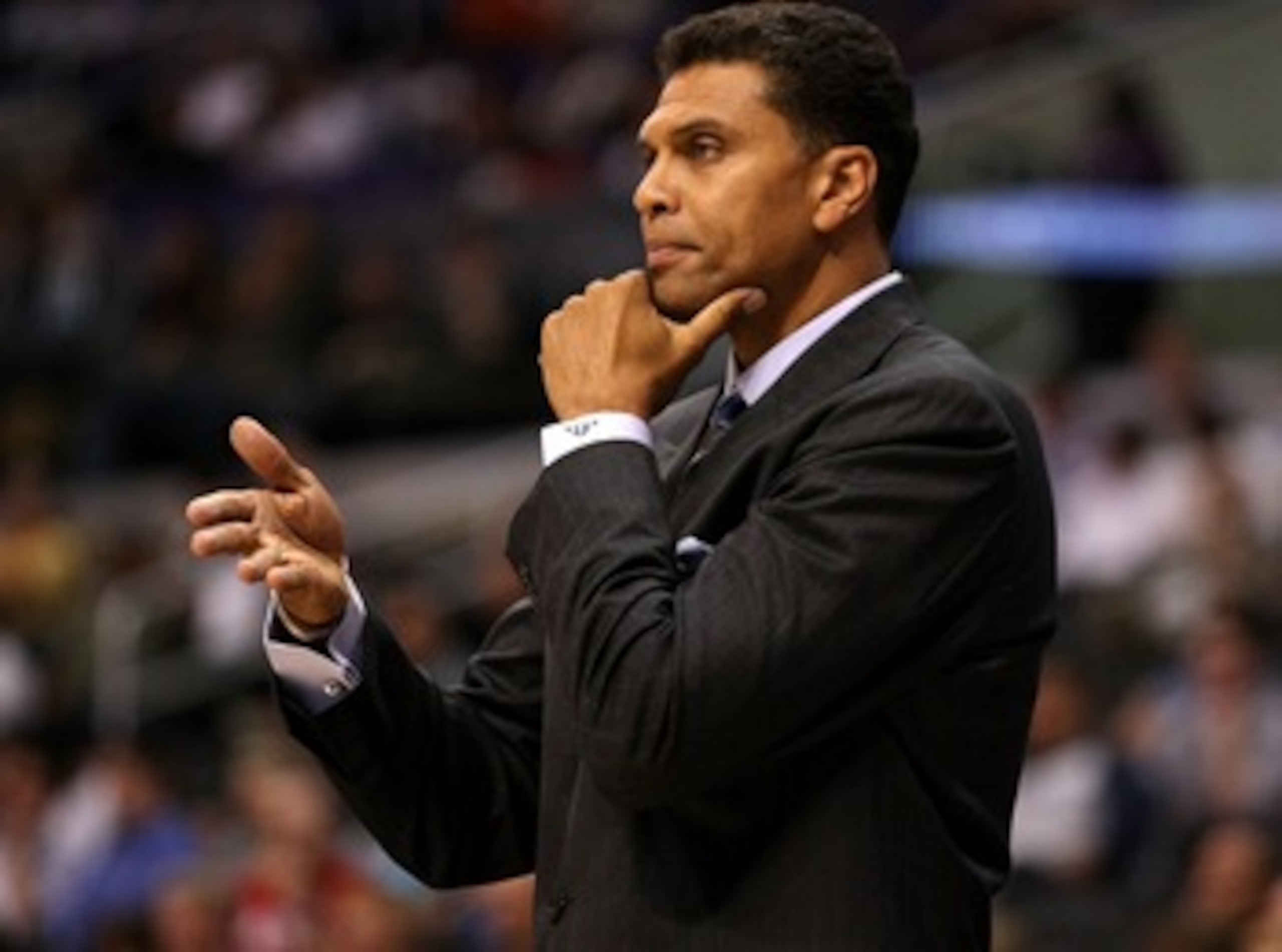 LOS ANGELES, CA - OCTOBER 24:  Head coach Reggie Theus of the Sacramento Kings gestures during the game with the Los Angeles Clippers on October 24, 2007 at Staples Center in Los Angeles, California.  The Clippers won 92-90.  (Photo by Stephen Dunn/Getty
