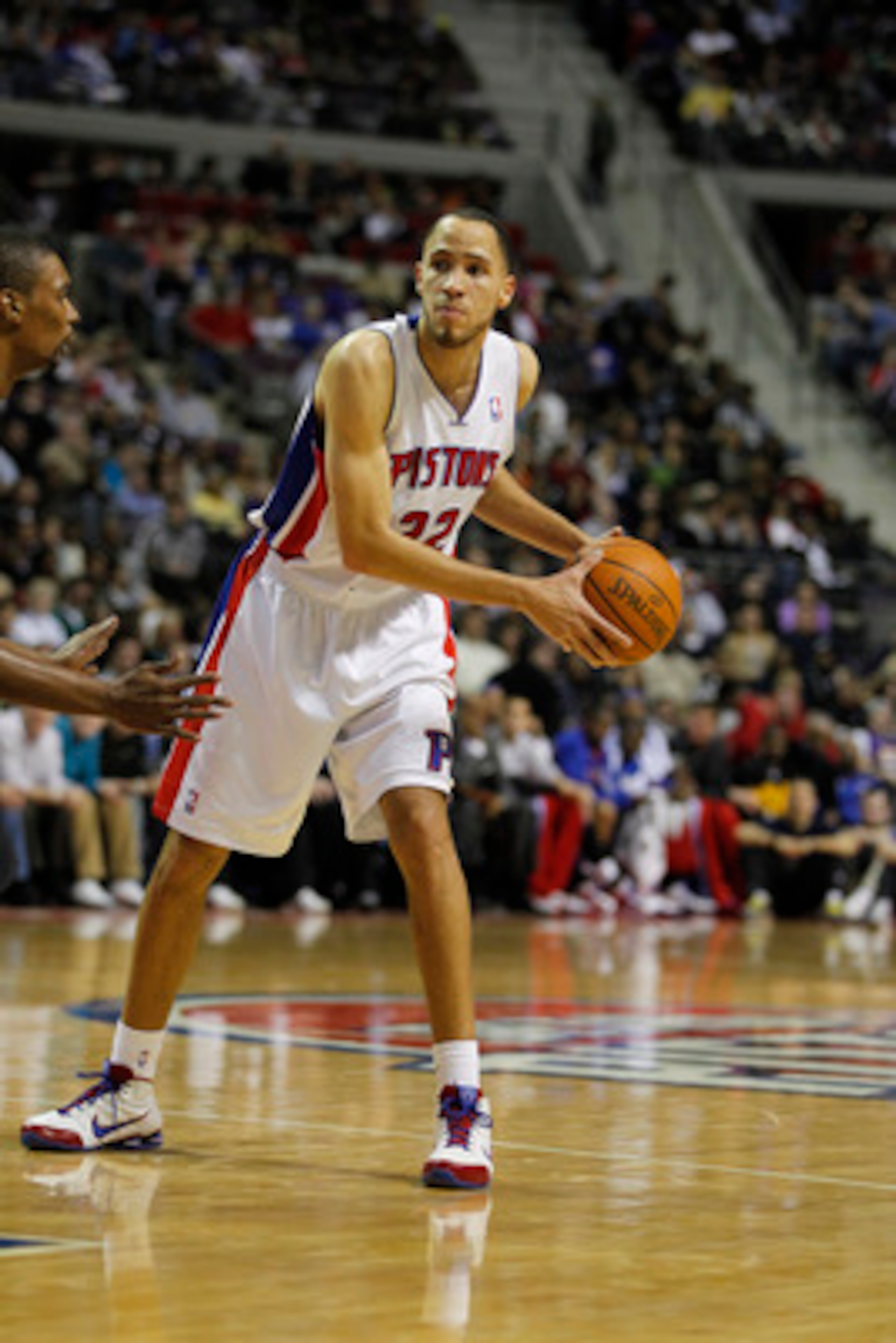 AUBURN HILLS, MI - FEBRUARY 11: Tayshaun Prince #22 of the Detroit Pistons llooks to pass while playing the Miami Heat at The Palace of Auburn Hills on February 11, 2011 in Auburn Hills, Michigan. Miami won the game 106-92. (Photo by Gregory Shamus/Gett AUBURN HILLS, MI - FEBRUARY 11: Tayshaun Prince #22 of the Detroit Pistons llooks to pass while playing the Miami Heat at The Palace of Auburn Hills on February 11, 2011 in Auburn Hills, Michigan. Miami won the game 106-92. (Photo by Gregory Shamus/Gett