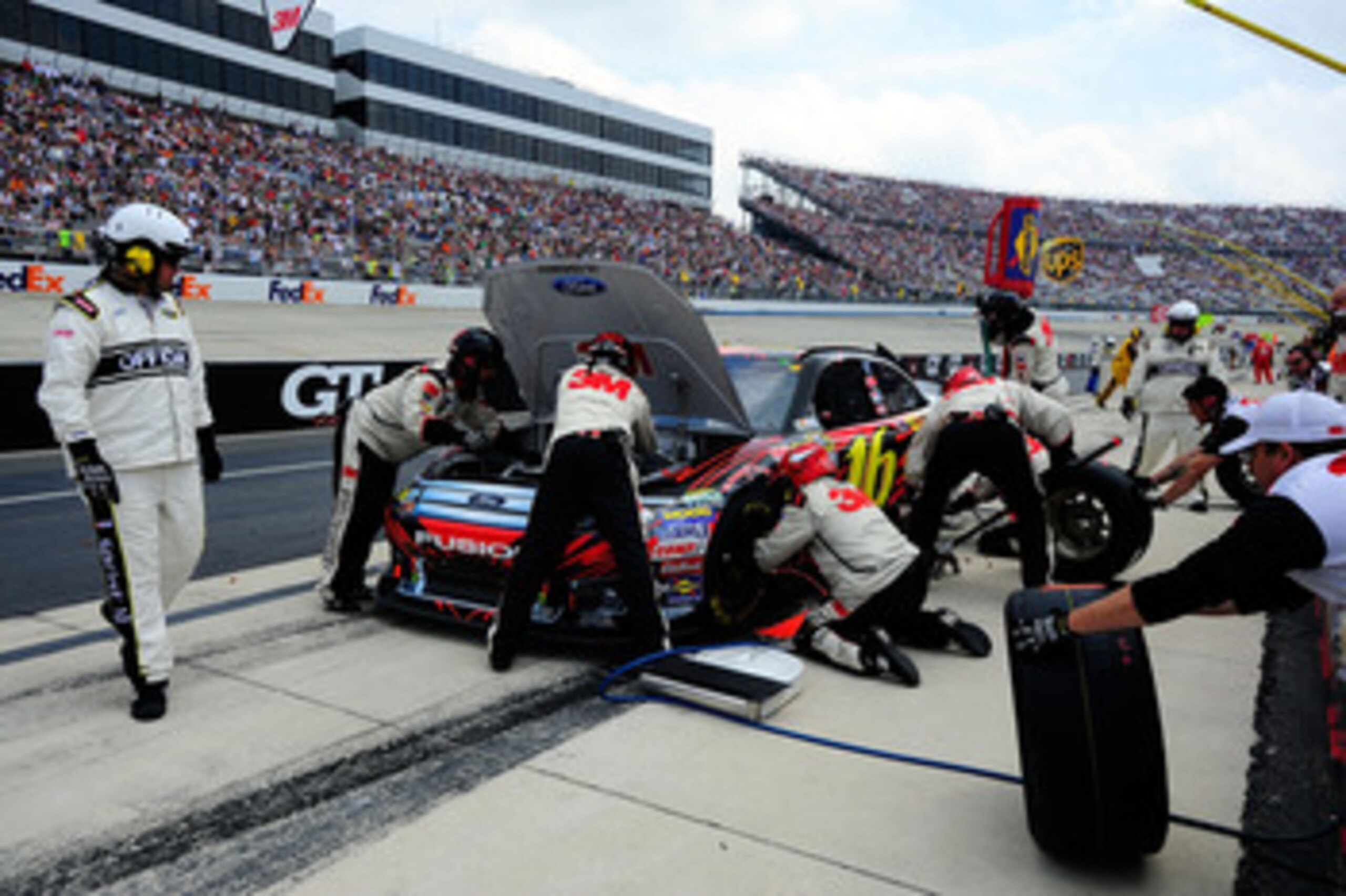 DOVER, DE - MAY 15: Greg Biffle, driver of the #16 3M Ford, pits during the NASCAR Sprint Cup Series FedEx 400 Benefiting Autism Speaks at Dover International Speedway on May 15, 2011 in Dover, Delaware. (Photo by Jason Smith/Getty Images for NASCAR) DOVER, DE - MAY 15: Greg Biffle, driver of the #16 3M Ford, pits during the NASCAR Sprint Cup Series FedEx 400 Benefiting Autism Speaks at Dover International Speedway on May 15, 2011 in Dover, Delaware. (Photo by Jason Smith/Getty Images for NASCAR)