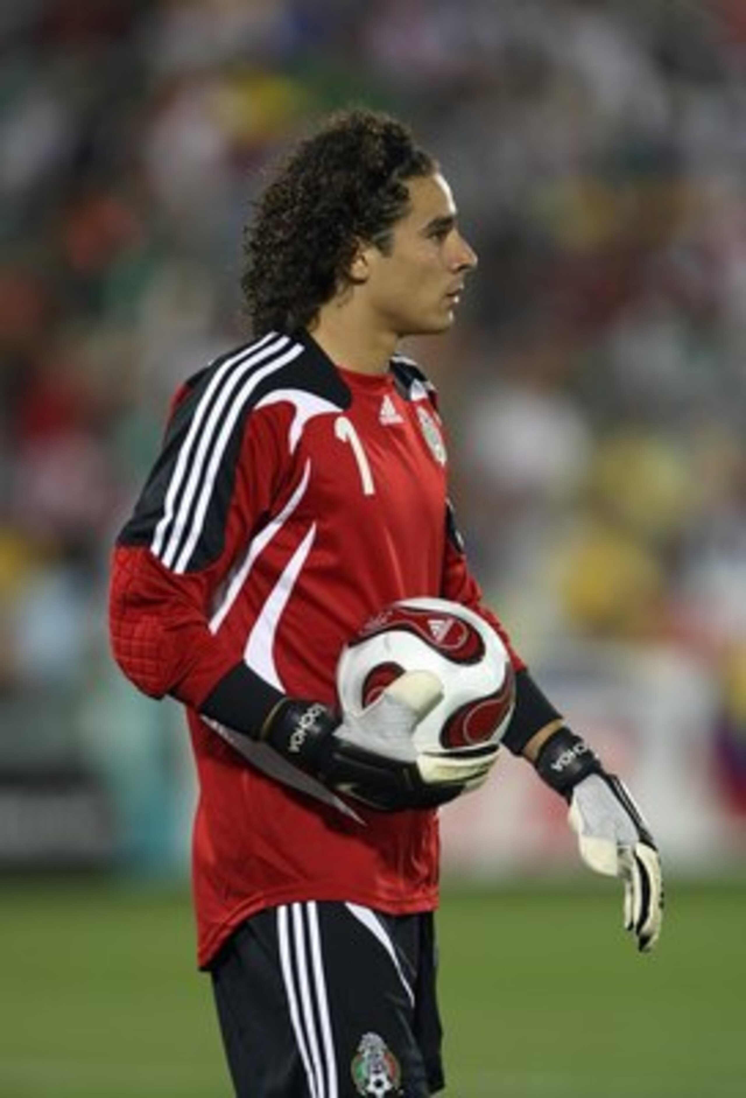 COMMERCE CITY, CO - AUGUST 22:  Goalkeeper Guillermo Ochoa #1 of Mexico looks to put the ball in play during their international friendly match against Colombia at Dick's Sporting Goods Park on August 22, 2007 in Commerce City, Colorado. Colombia defeated