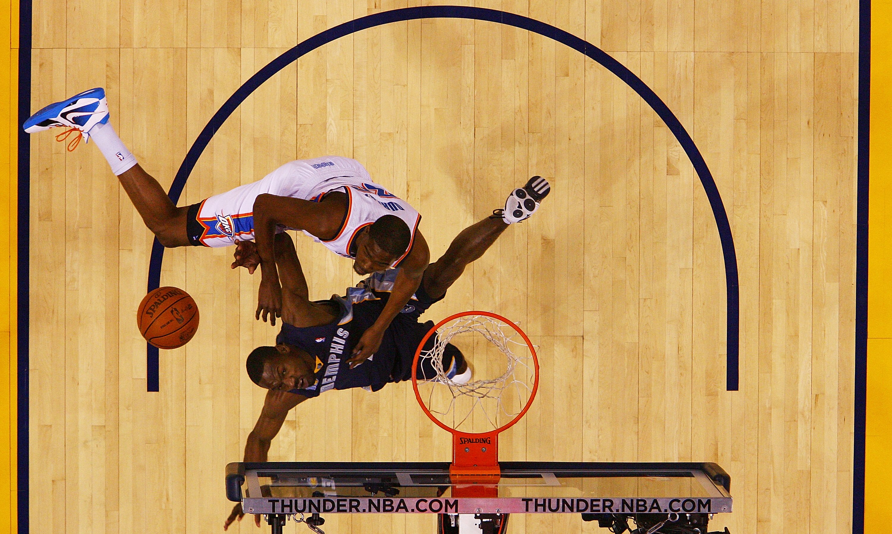 OKLAHOMA CITY, OK - MAY 15:  Forward Kevin Durant #35 of the Oklahoma City Thunder defends against Tony Allen #9 of the Memphis Grizzlies in Game Seven of the Western Conference Semifinals in the 2011 NBA Playoffs on May 15, 2011 at Oklahoma City Arena in