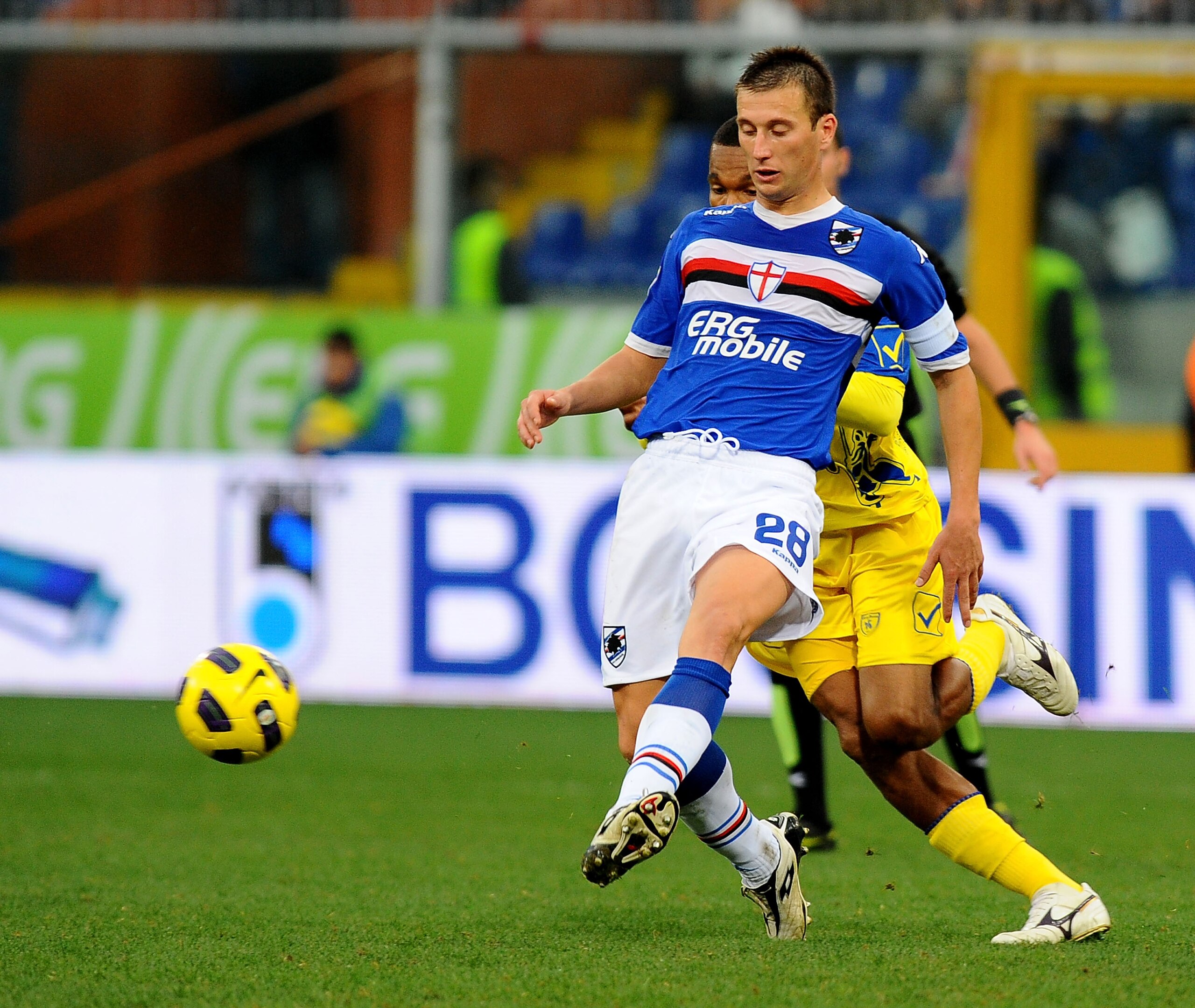GENOA, ITALY - NOVEMBER 14:  Daniele Gastaldello of UC Sampdoria in action during the Serie A match between UC Sampdoria and AC Chievo Verona at Stadio Luigi Ferraris on November 14, 2010 in Genoa, Italy. (Photo by Massimo Cebrelli/Getty Images)