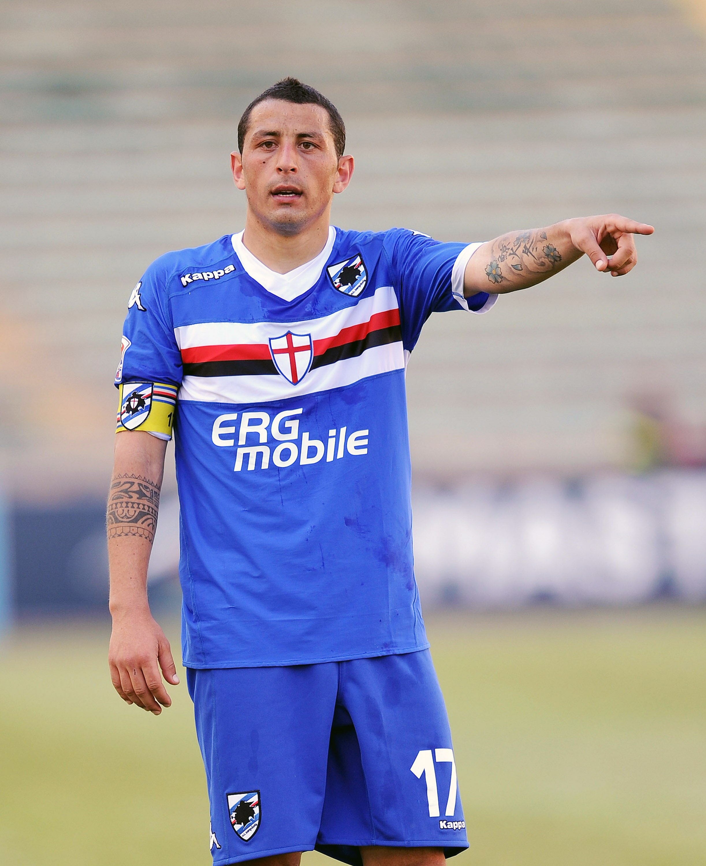 BARI, ITALY - APRIL 23:  Angelo Palombo of Sampdoria in action during the Serie A match between AS Bari and UC Sampdoria at Stadio San Nicola on April 23, 2011 in Bari, Italy.  (Photo by Giuseppe Bellini/Getty Images)