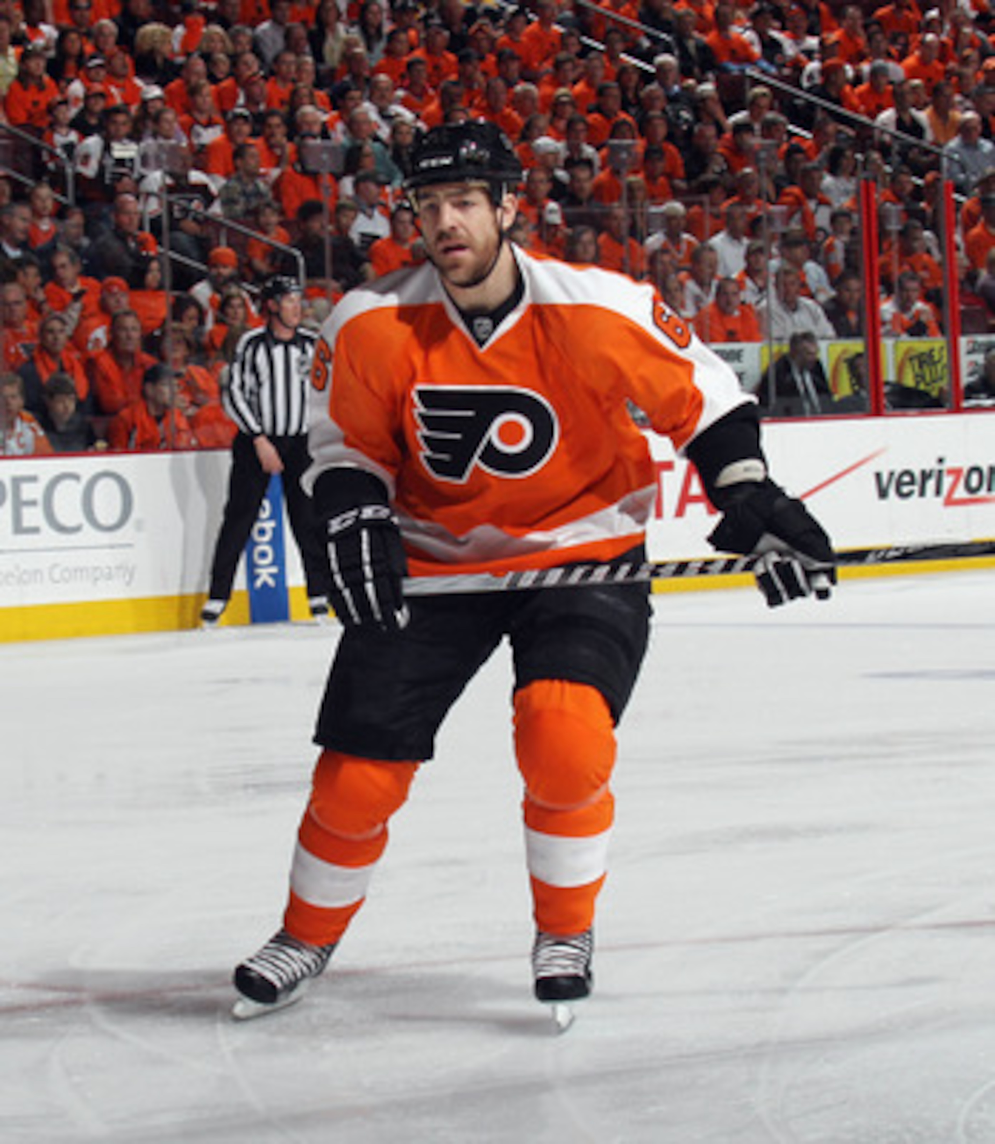 PHILADELPHIA, PA - APRIL 30: Sean O'Donnell #6 of the Philadelphia Flyers skates against the Boston Bruins in Game One of the Eastern Conference Semifinals during the 2011 NHL Stanley Cup Playoffs at the Wells Fargo Center on April 30, 2011 in Philadelphi