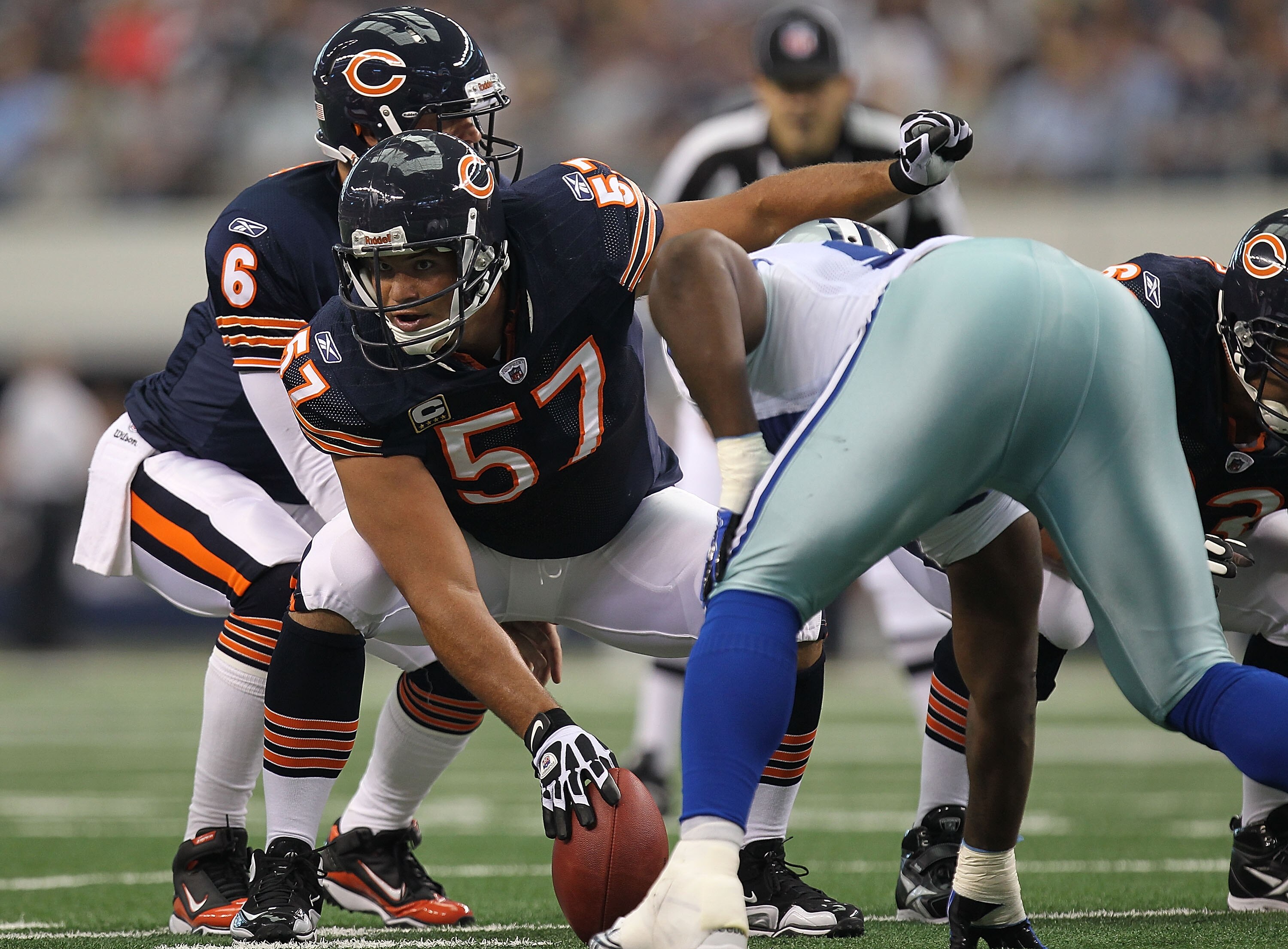 ARLINGTON, TX - SEPTEMBER 19:  Center Olin Kreutz #57 of the Chicago Bears at Cowboys Stadium on September 19, 2010 in Arlington, Texas.  (Photo by Ronald Martinez/Getty Images)
