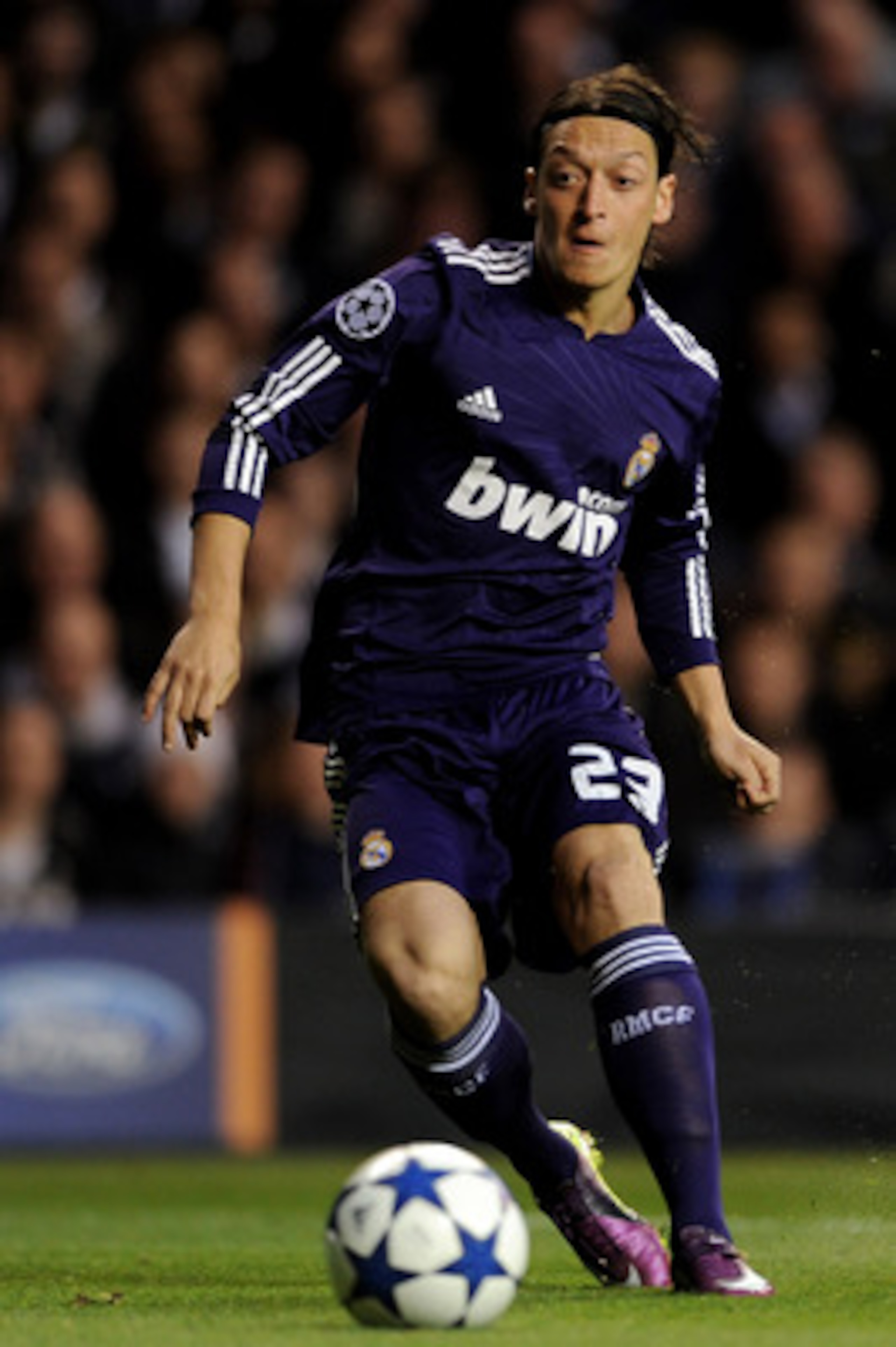 LONDON, ENGLAND - APRIL 13:  Mesut Ozil of Real Madrid in action the UEFA Champions League quarter final second leg match between Tottenham Hotspur and Real Madrid at White Hart Lane on April 13, 2011 in London, England.  (Photo by Jasper Juinen/Getty Ima