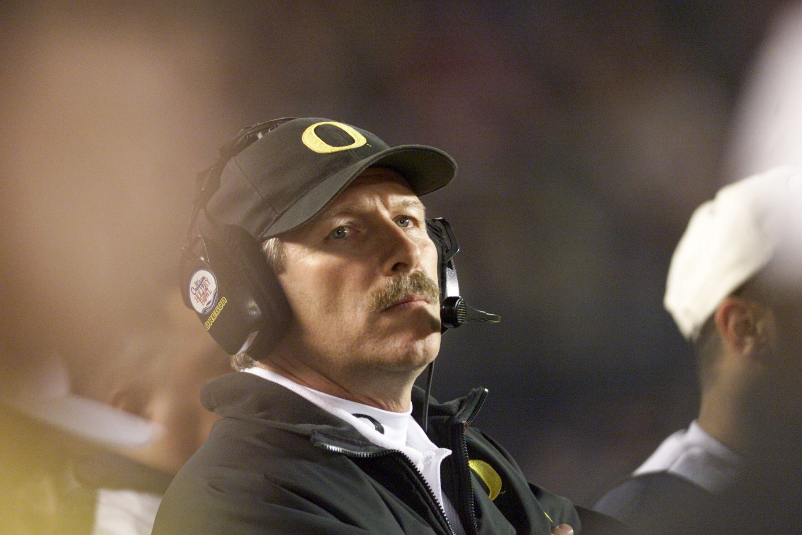 29 Dec 2000: Oregon Ducks head coach Mike Bellotti watches his team against the Texas Longhorns late in the fourth quarter of the Culligan Holiday Bowl at Qualcomm Stadium in San Diego, California. The Ducks won 35-30. DIGITAL IMAGE Mandatory Credit: Step 29 Dec 2000: Oregon Ducks head coach Mike Bellotti watches his team against the Texas Longhorns late in the fourth quarter of the Culligan Holiday Bowl at Qualcomm Stadium in San Diego, California. The Ducks won 35-30. DIGITAL IMAGE Mandatory Credit: Step