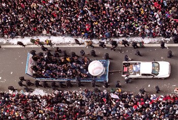 30 Oct 2000:  A general view of the New York Yankees victory parade through the Canyon of Heroes in New York City. Mandatory Credit: Al Bello/ALLSPORT