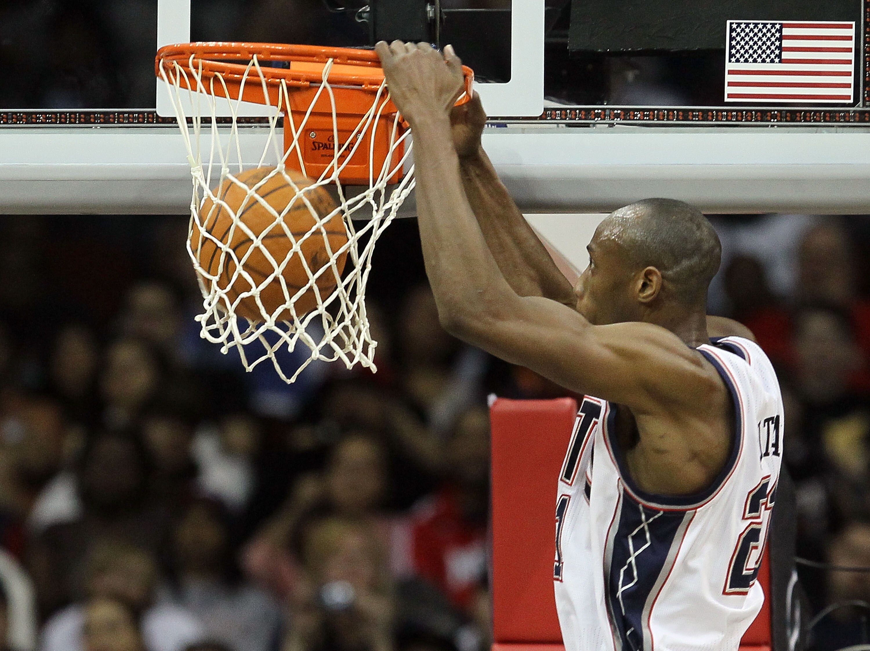 NEWARK, NJ - APRIL 03:  Travis Outlaw #21 of the New Jersey Nets dunks against the Miami Heat at the Prudential Center on April 3, 2011 in Newark, New Jersey.The Heat defeated the Nets 108-94.NOTE TO USER: User expressly acknowledges and agrees that, by d