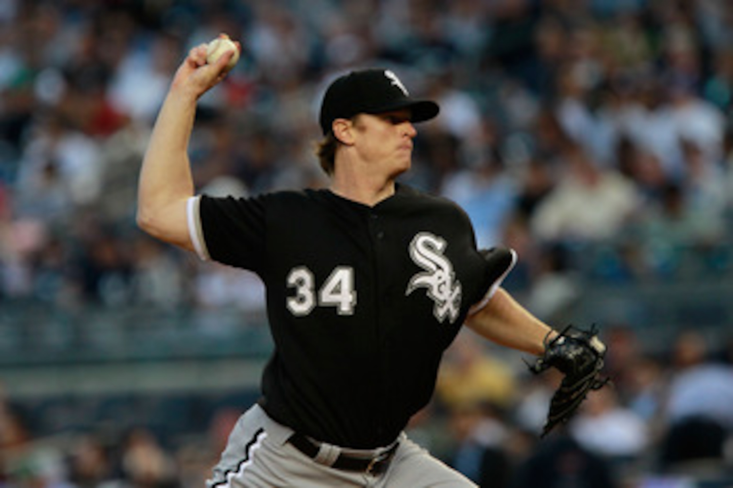 NEW YORK, NY - APRIL 26:  Gavin Floyd #34 of the Chicago White Sox pitches against the New York Yankees at Yankee Stadium on April 26, 2011 in the Bronx borough of New York City.  (Photo by Chris Trotman/Getty Images)