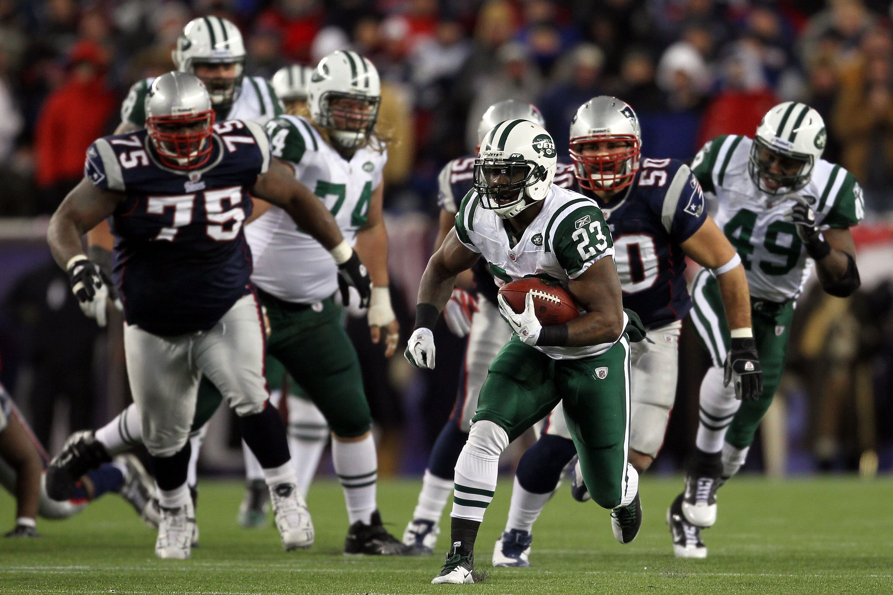 FOXBORO, MA - JANUARY 16: Shonn Greene #23 of the New York Jets runs down field against the New England Patriots during their 2011 AFC divisional playoff game at Gillette Stadium on January 16, 2011 in Foxboro, Massachusetts. (Photo by Jim Rogash/Getty FOXBORO, MA - JANUARY 16: Shonn Greene #23 of the New York Jets runs down field against the New England Patriots during their 2011 AFC divisional playoff game at Gillette Stadium on January 16, 2011 in Foxboro, Massachusetts. (Photo by Jim Rogash/Getty