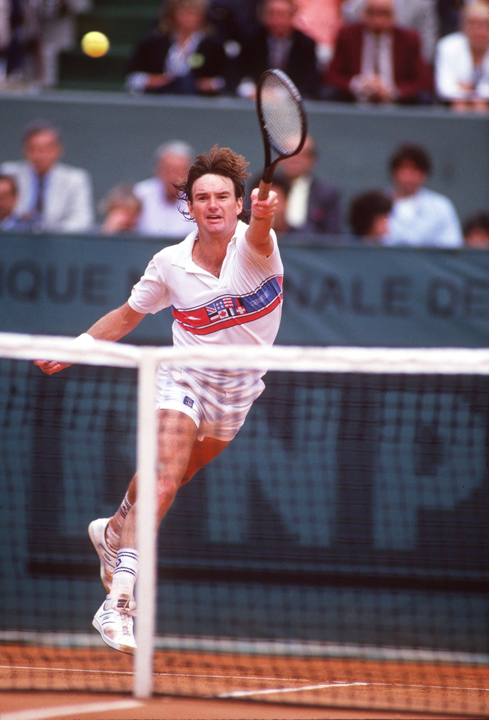 JUN 1987:  A PICTURE SHOWING JIMMY CONNORS OF THE UNITED STATES IN ACTION DURING THE FRENCH TENNIS OPEN IN PARIS Mandatory Credit: Allsport UK/ALLSPORT
