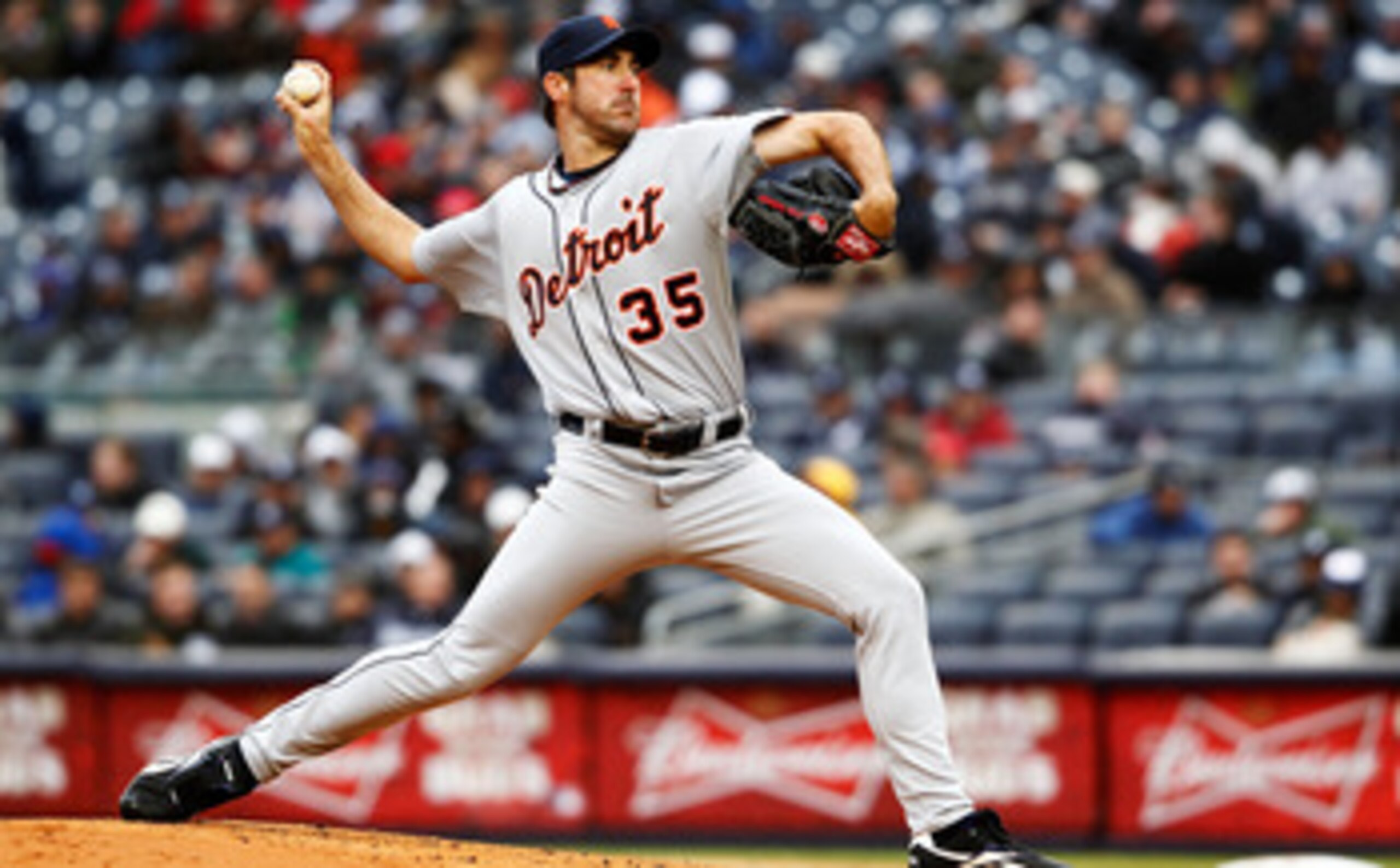 NEW YORK, NY - MARCH 31:  Justin Verlander #35 of the Detroit Tigers pitches against the New York Yankees on Opening Day at Yankee Stadium on March 31, 2011 in the Bronx borough of New York City.  (Photo by Jeff Zelevansky/Getty Images)