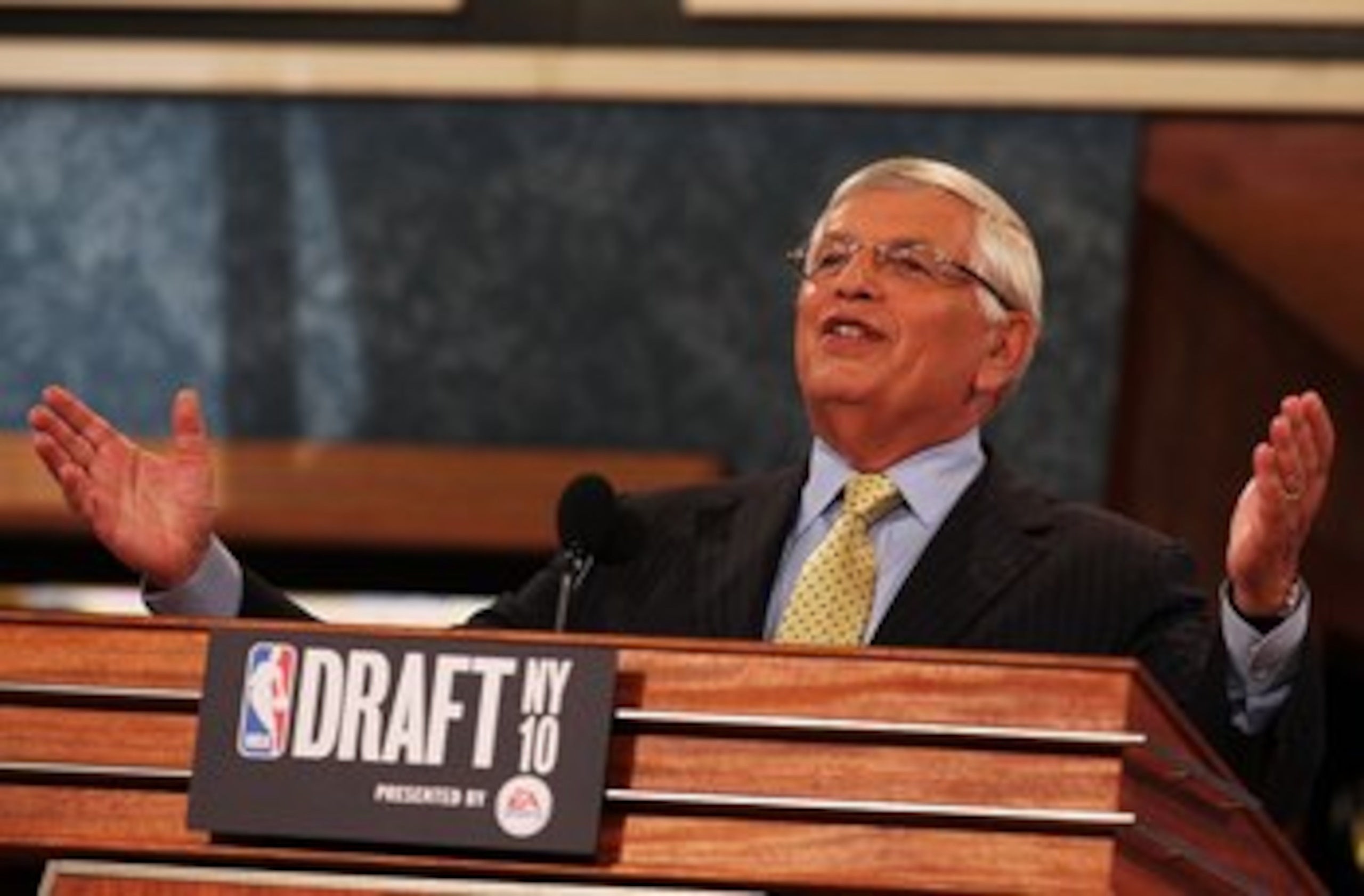NEW YORK - JUNE 24:  NBA Commisioner David Stern speaks at the NBA Draft at Madison Square Garden on June 24, 2010 in New York, New York.  (Photo by Al Bello/Getty Images)