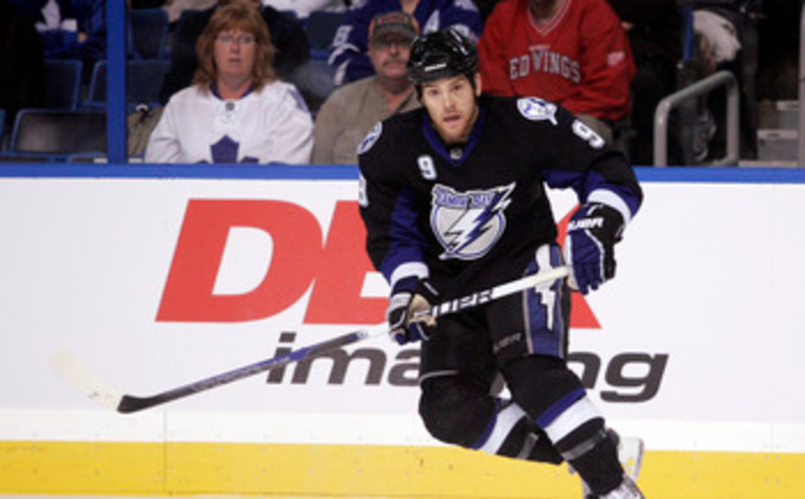 TAMPA, FL - JANUARY 25: Steve Downie #9 of the Tampa Bay Lightning skates against the Toronto Maple Leafs at St. Pete Times Forum on January 25, 2011 in Tampa, Florida. The Lightning defeated the Leafs 2-0. (Photo by Justin K. Aller/Getty Images)