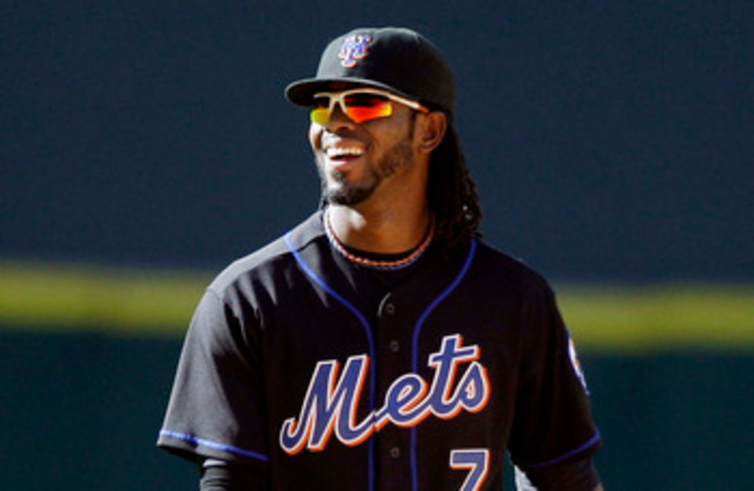 HOUSTON - MAY 14:  Shortstop Jose Reyes #7 of the New York Mets smiles at his bench after he intentionally dropped a soft line drive trying to double off Brett Wallace #2 of the Houston Astros in the seventh inning at Minute Maid Park on May 14, 2011 in H