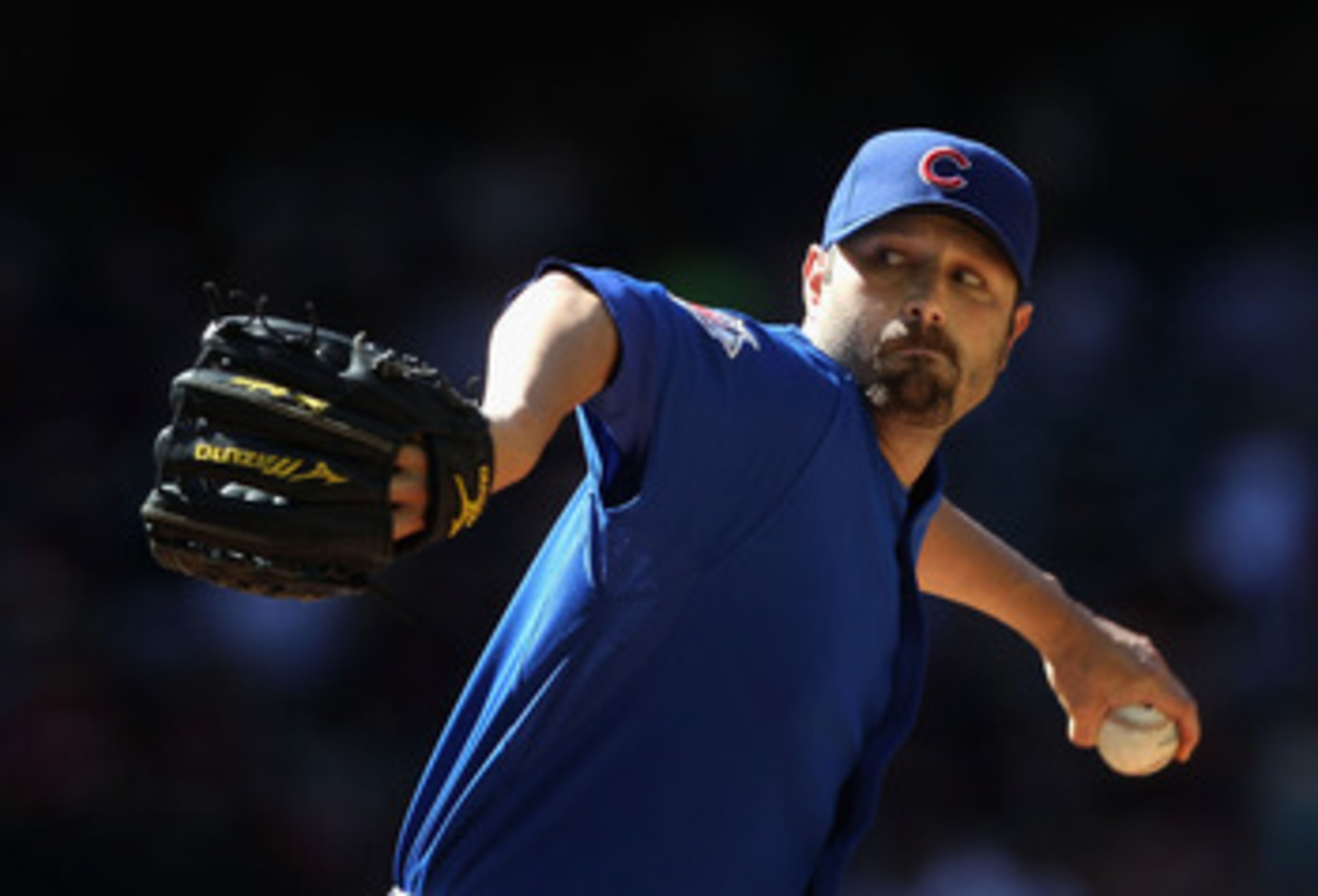 PHOENIX, AZ - MAY 01:  Relief pitcher John Grabow #43 of the Chicago Cubs pitches against the Arizona Diamondbacks during the Major League Baseball game at Chase Field on May 1, 2011 in Phoenix, Arizona.  The Diamondbacks defeated the Cubs 4-3.  (Photo by