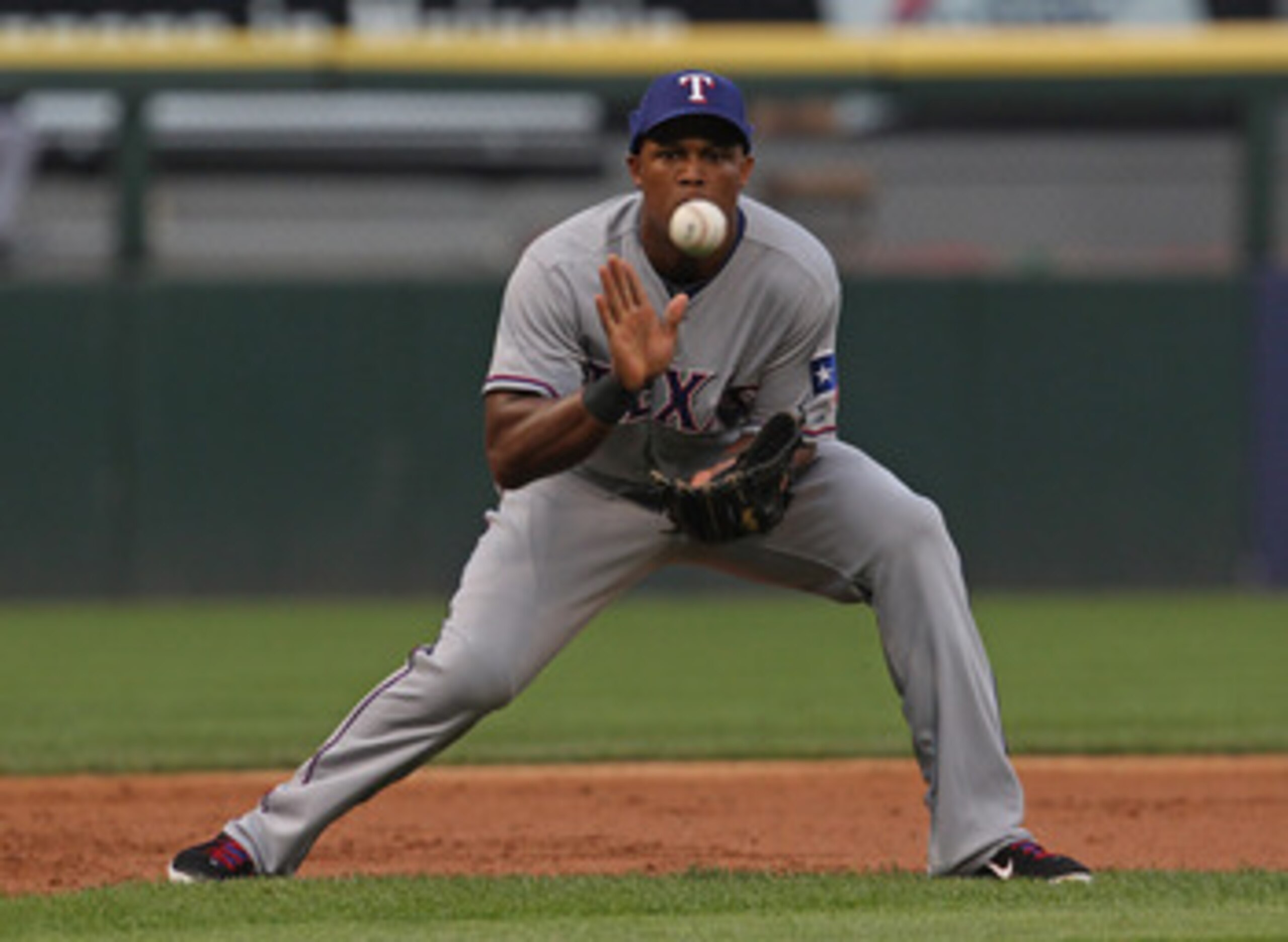 CHICAGO, IL - MAY 17: Adrian Beltre #29 of the Texas Rangers fields the ball at 3rd base against the Chicago White Sox at U.S. Cellular Field on May 17, 2011 in Chicago, Illinois. (Photo by Jonathan Daniel/Getty Images)