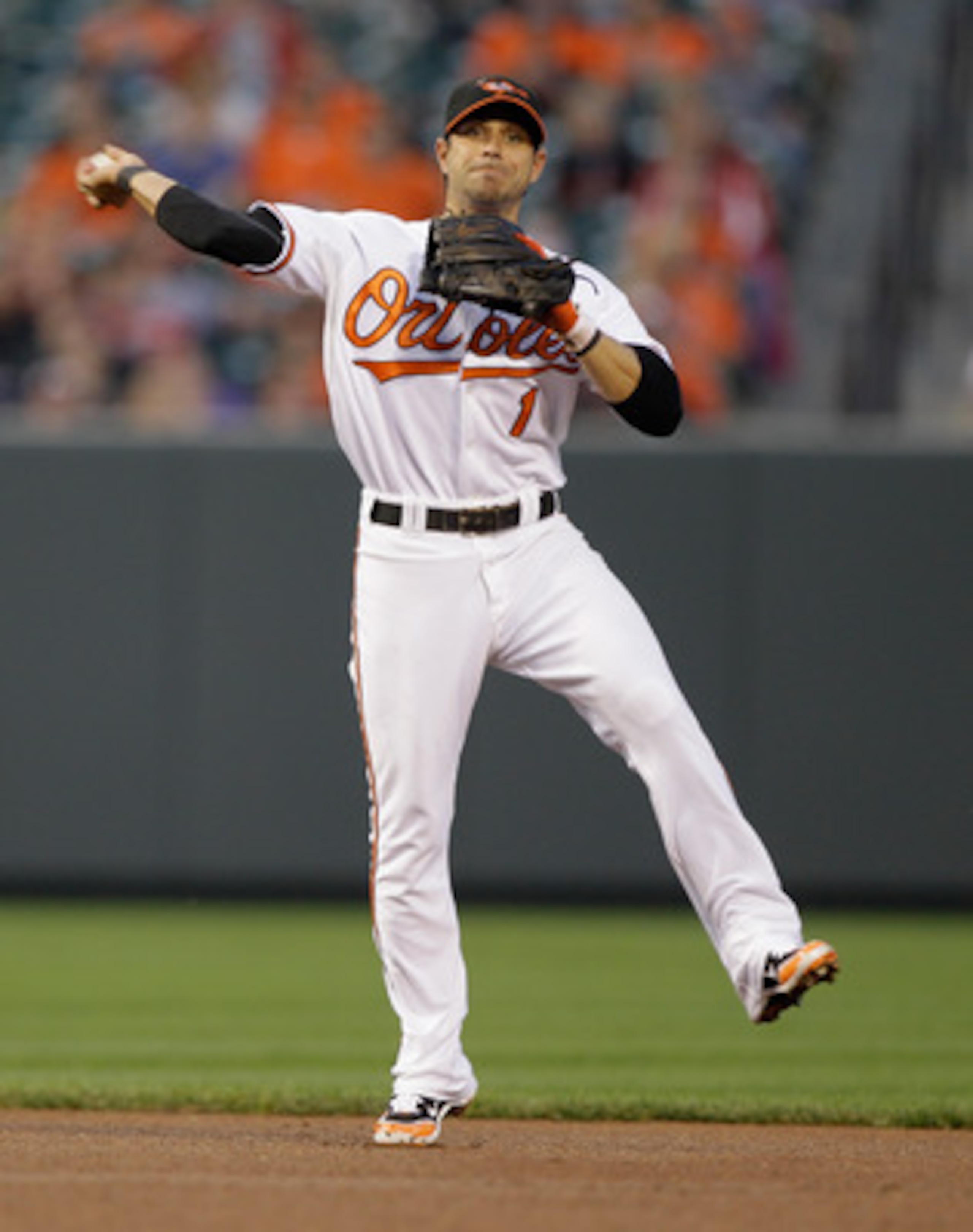 BALTIMORE, MD - MAY 12:  Second baseman Brian Roberts #1 of the Baltimore Orioles in action against the Seattle Mariners at Oriole Park at Camden Yards on May 12, 2011 in Baltimore, Maryland.  (Photo by Rob Carr/Getty Images)