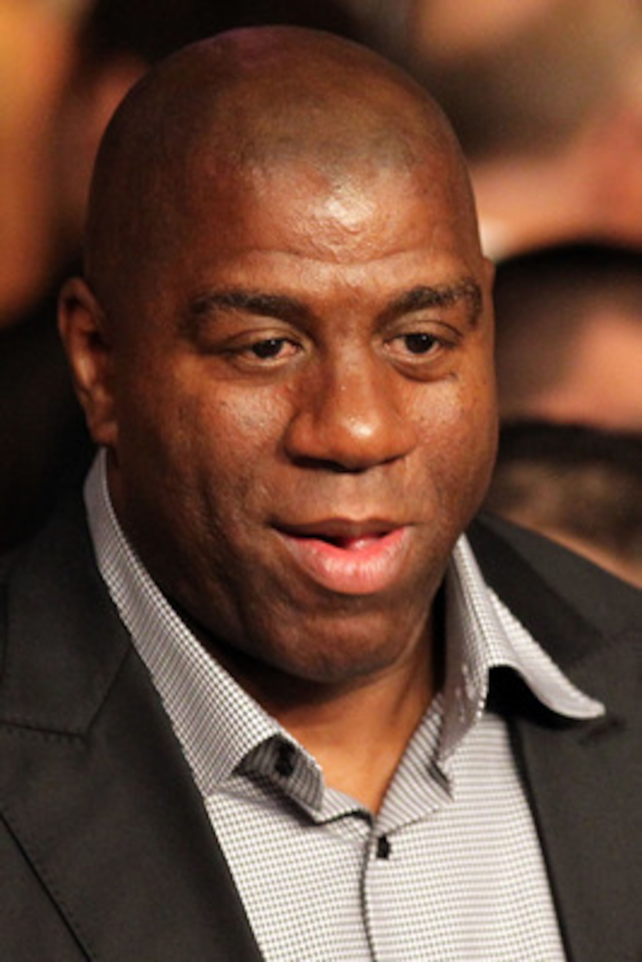 LAS VEGAS - MAY 01: NBA legend Earvin 'Magic' Johnson attends the Floyd Mayweather Jr. and Shane Mosley welterweight fight at the MGM Grand Garden Arena on May 1, 2010 in Las Vegas, Nevada. (Photo by Jed Jacobsohn/Getty Images) LAS VEGAS - MAY 01: NBA legend Earvin 'Magic' Johnson attends the Floyd Mayweather Jr. and Shane Mosley welterweight fight at the MGM Grand Garden Arena on May 1, 2010 in Las Vegas, Nevada. (Photo by Jed Jacobsohn/Getty Images)