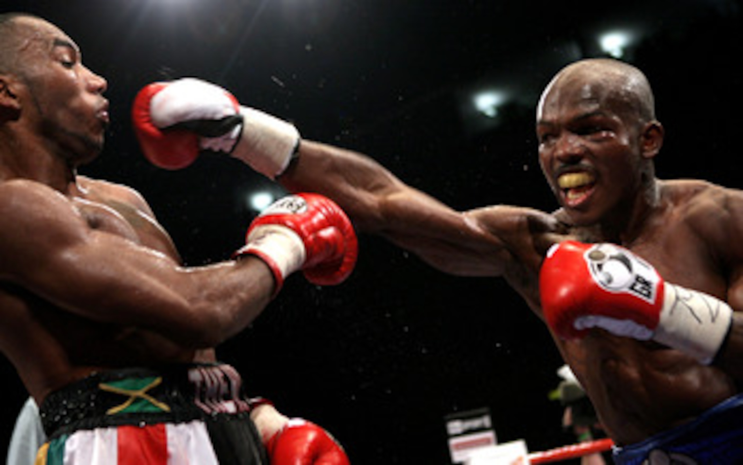 NOTTINGHAM, ENGLAND - MAY 10: Timothy Bradley (R) throws a straight right against Junior Witter during their WBC Light Welterweight fight on May 10, 2008 at Nottingham Ice Arena in Nottingham, England. (Photo by John Gichigi/Getty Images) NOTTINGHAM, ENGLAND - MAY 10: Timothy Bradley (R) throws a straight right against Junior Witter during their WBC Light Welterweight fight on May 10, 2008 at Nottingham Ice Arena in Nottingham, England. (Photo by John Gichigi/Getty Images)