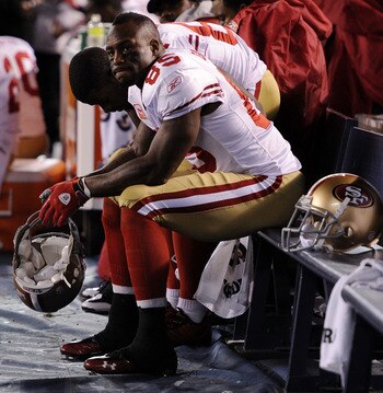 SAN DIEGO, CA - DECEMBER 16:  Tight end Vernon Davis #85 of the San Francisco 49ers sits on the bench during their game against the San Diego Chargers at Qualcomm Stadium on December 16, 2010 in San Diego, California.  (Photo by Harry How/Getty Images)