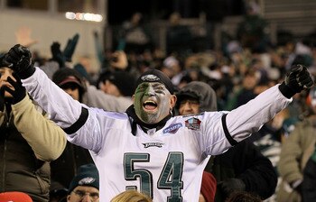 PHILADELPHIA, PA - DECEMBER 02:  A fan of the Philadelphia Eagles supports his team against the Houston Texans at Lincoln Financial Field on December 2, 2010 in Philadelphia, Pennsylvania.  (Photo by Jim McIsaac/Getty Images)