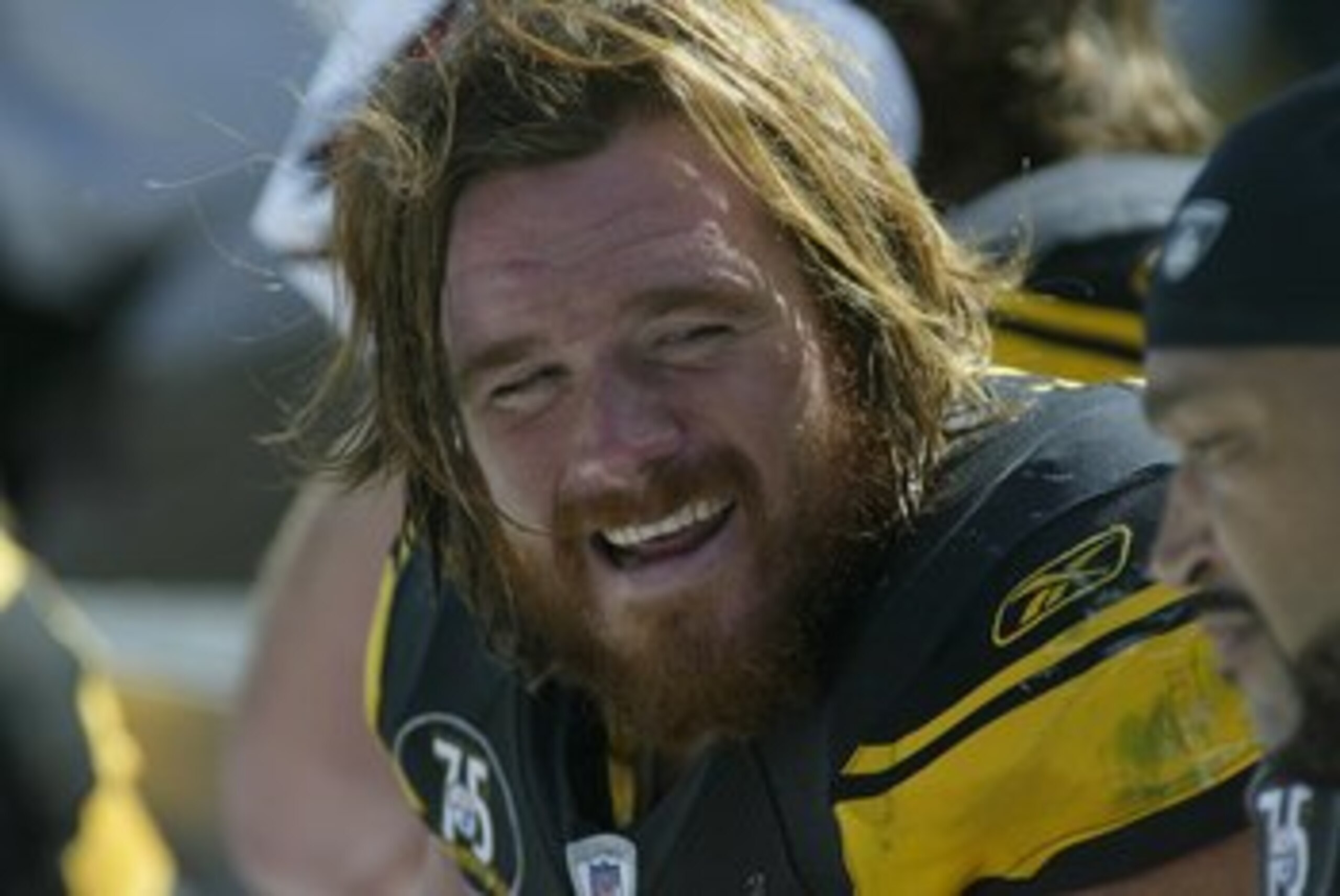 PITTSBURGH - SEPTEMBER 16:  Alan Faneca #66 of the Pittsburgh Steelers looks on during the game against the Buffalo Bills on September 16, 2007 at Heinz Field in Pittsburgh, Pennsylvania. The Steelers won 26-3. (Photo by Rick Stewart/Getty Images)