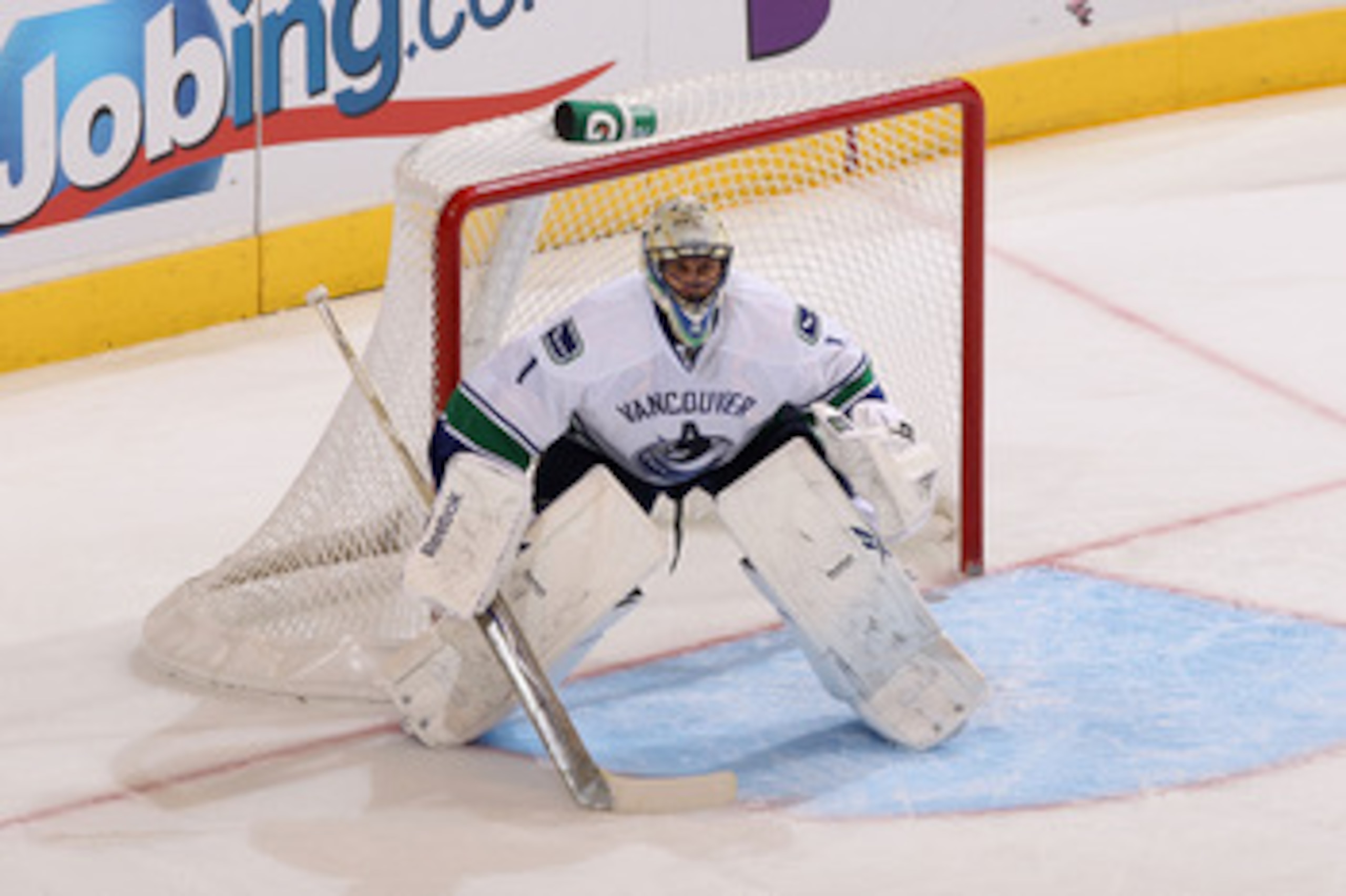 GLENDALE, AZ - MARCH 08:  Goaltender Roberto Luongo #1 of the Vancouver Canucks in action during the NHL game against the Phoenix Coyotes at Jobing.com Arena on March 8, 2011 in Glendale, Arizona. The Canucks defeated the Coyotes 4-3 in overtime.  (Photo