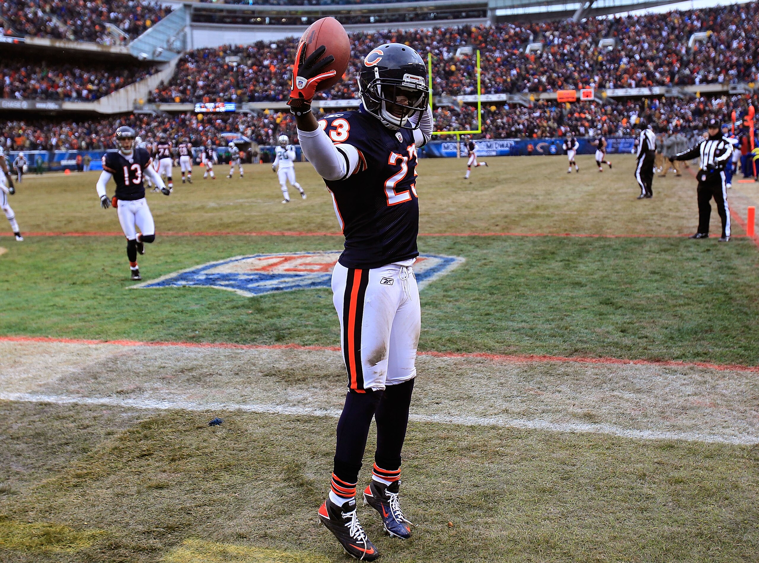 CHICAGO, IL - DECEMBER 26: Devin Hester #23 of the Chicago Bears celebrates a touchdown catch against the New York Jets at Soldier Field on December 26, 2010 in Chicago, Illinois. The Bears defeated the Jets 38-34. (Photo by Jonathan Daniel/Getty Images) CHICAGO, IL - DECEMBER 26: Devin Hester #23 of the Chicago Bears celebrates a touchdown catch against the New York Jets at Soldier Field on December 26, 2010 in Chicago, Illinois. The Bears defeated the Jets 38-34. (Photo by Jonathan Daniel/Getty Images)
