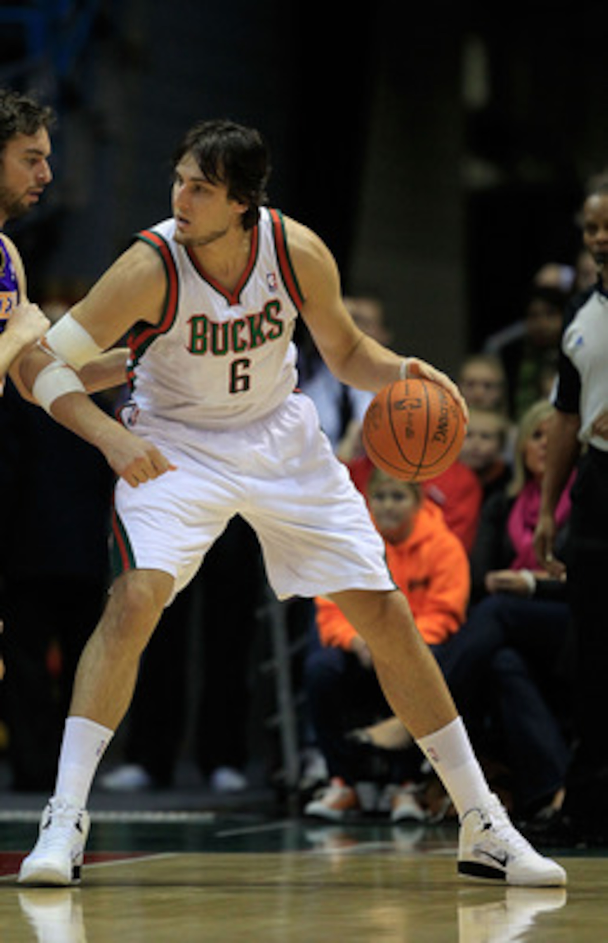 MILWAUKEE, WI - NOVEMBER 16: Andrew Bogut #6 of the Milwaukee Bucks moves against Pau Gasol #16 of the Los Angeles Lakers at the Bradley Center on November 16, 2010 in Milwaukee, Wisconsin. The Lakers defeated the Bucks 118-107. NOTE TO USER: User express
