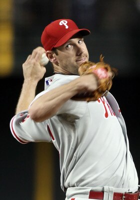 PHOENIX, AZ - APRIL 25:  Starting pitcher Cliff Lee #33 of the Philadelphia Phillies pitches against the Arizona Diamondbacks during the Major League Baseball game at Chase Field on April 25, 2011 in Phoenix, Arizona.  The Diamondbacks defeated the Philli