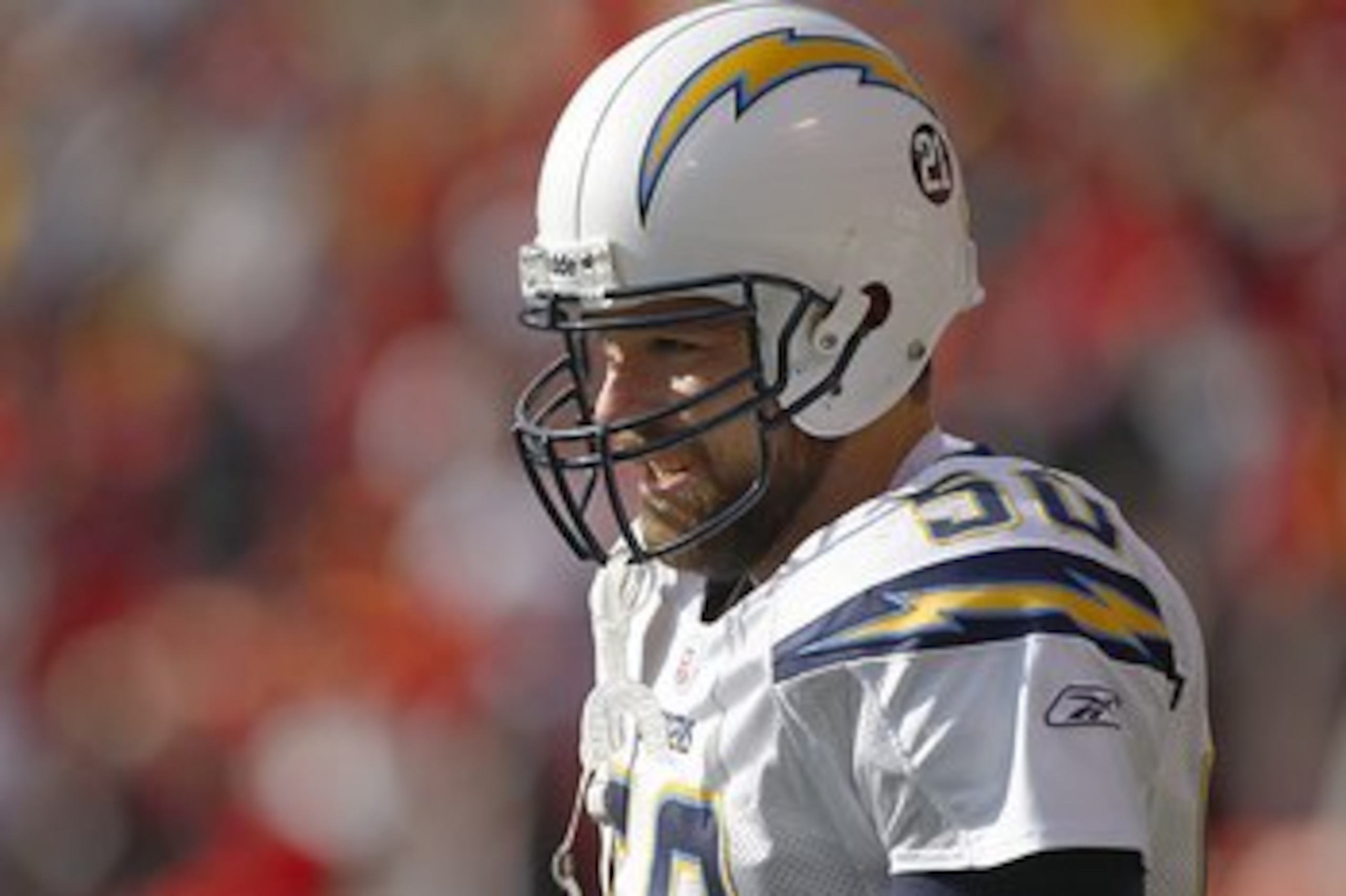 KANSAS CITY - DECEMBER 2:  David Binn #50 of the San Diego Chargers looks on during the NFL game against the Kansas City Cheifs at Arrowhead Stadium on December 2, 2007 in Kansas City, Missouri. (Photo by Jamie Squire/Getty Images)