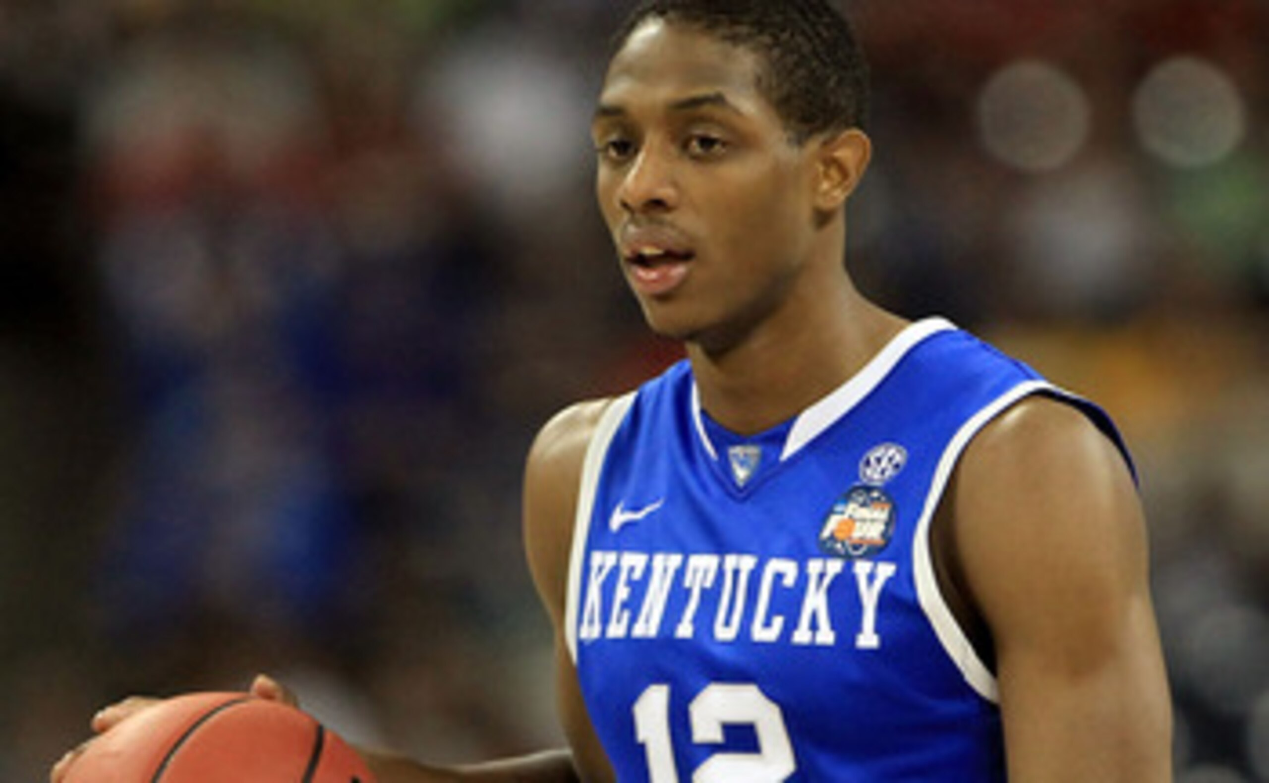 HOUSTON, TX - APRIL 02:  Brandon Knight #12 of the Kentucky Wildcats moves the ball while taking on the Connecticut Huskies during the National Semifinal game of the 2011 NCAA Division I Men's Basketball Championship at Reliant Stadium on April 2, 2011 in