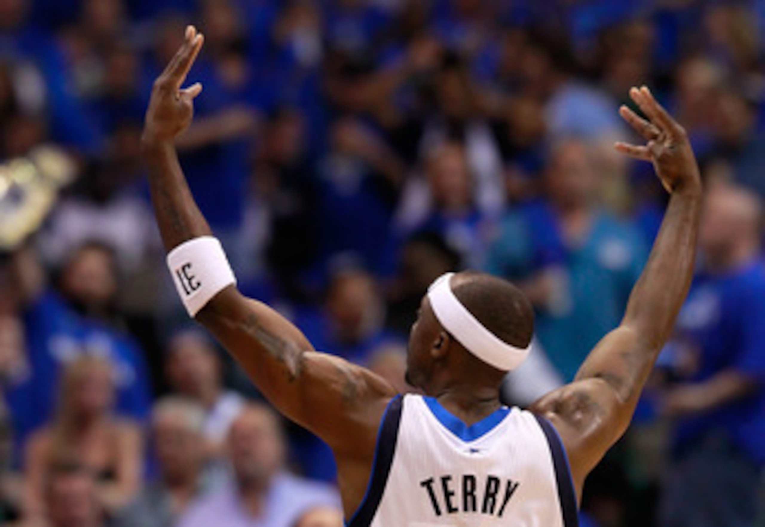 DALLAS, TX - MAY 17:  Jason Terry #31 of the Dallas Mavericks reacts while taking on the Oklahoma City Thunder in Game One of the Western Conference Finals during the 2011 NBA Playoffs at American Airlines Center on May 17, 2011 in Dallas, Texas. NOTE TO 