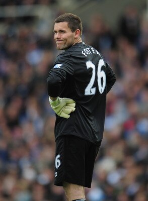BIRMINGHAM, ENGLAND - MAY 15:  Birmingham City goalkeeper Ben Foster looks frustrated during the Barclays Premier League match between Birmingham City and Fulham at St. Andrews on May 15, 2011 in Birmingham, England.  (Photo by Shaun Botterill/Getty Image