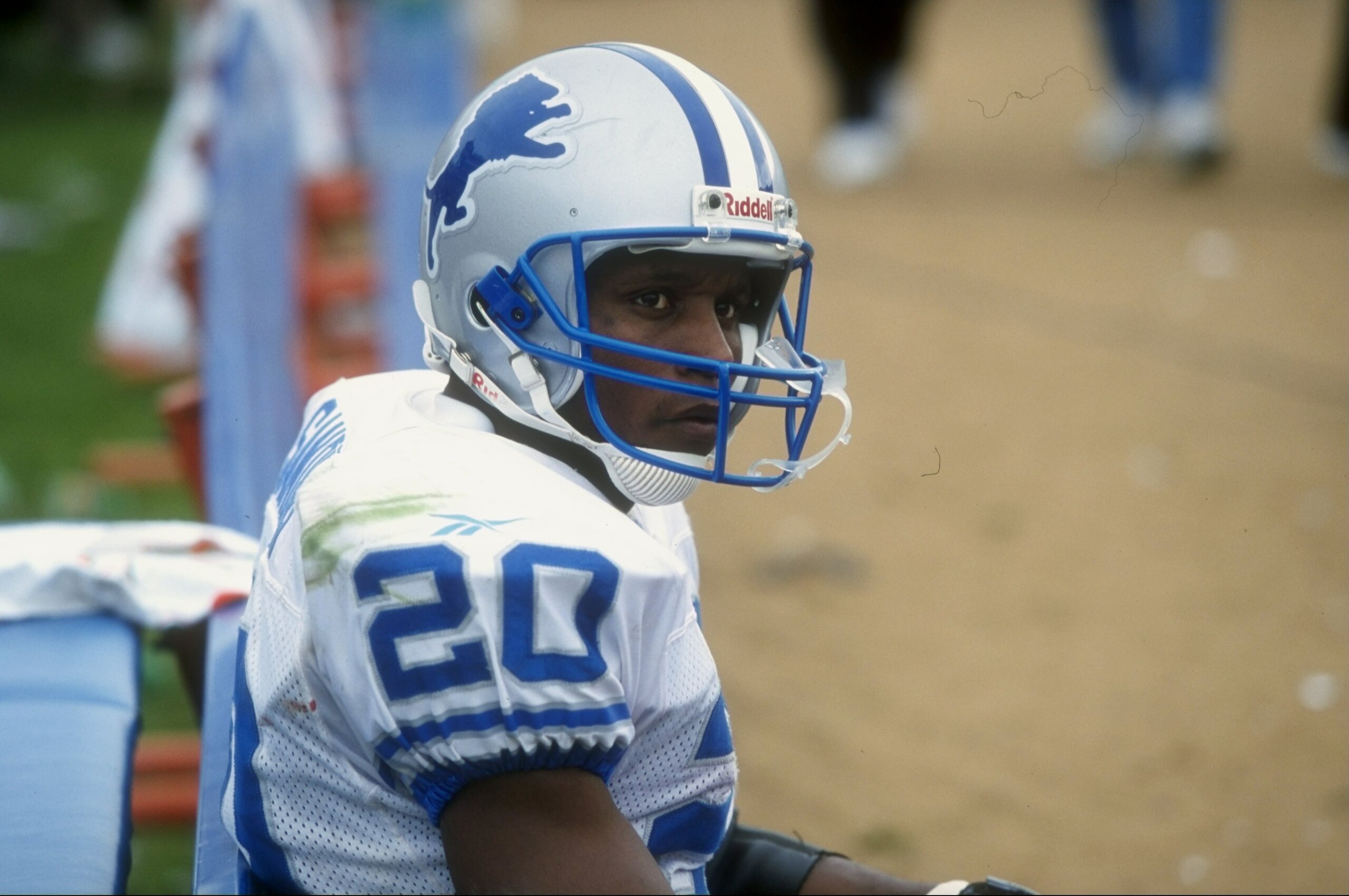 4 Oct 1998:  Running back Barry Sanders #20 of the Detroit Lions looks on during a game against the Chicago Bears at Soldier Field in Chicago, Illinois. The Bears defeated the Lions 31-27.