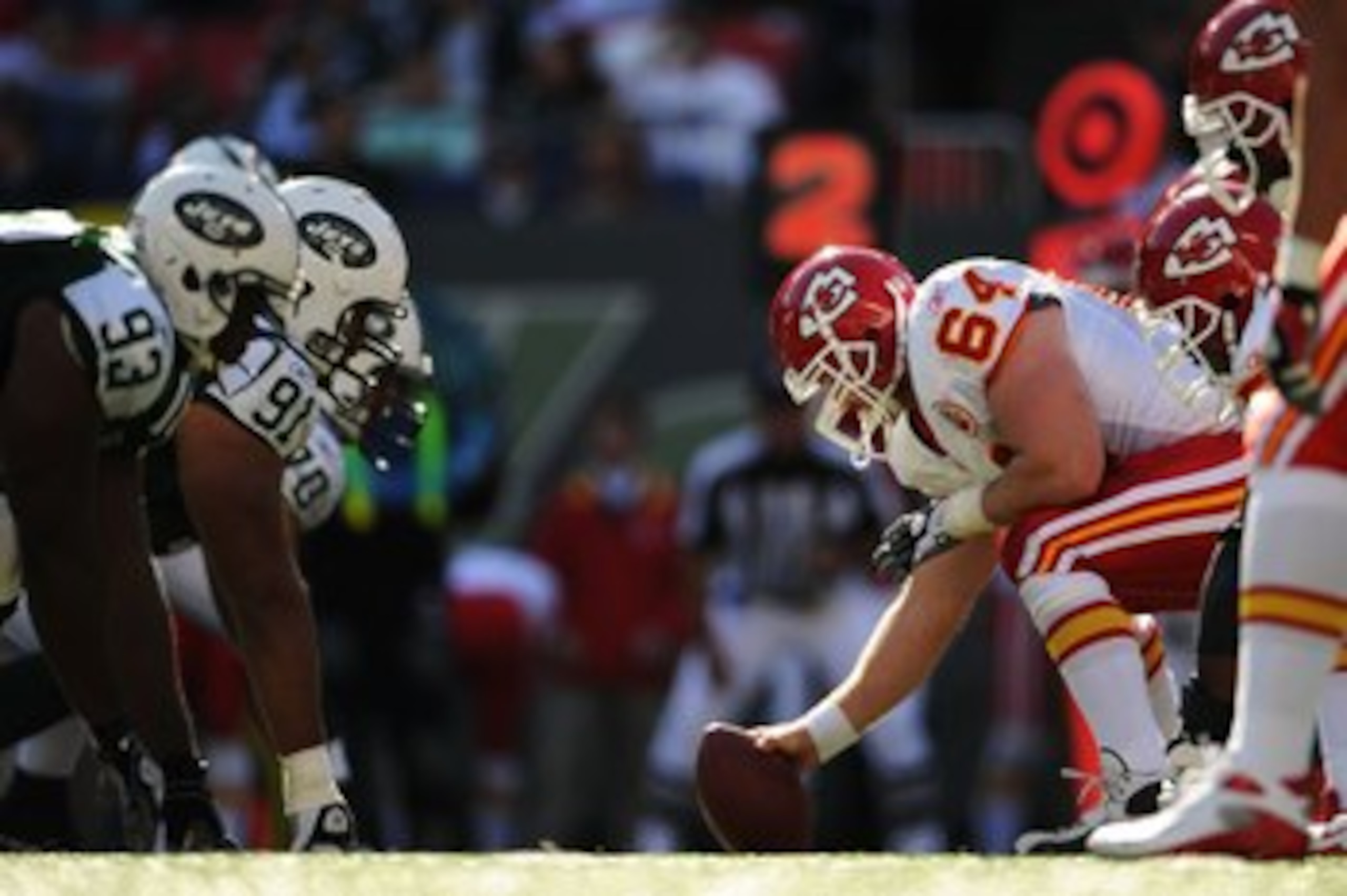 EAST RUTHERFORD, NJ - OCTOBER 26:  Rudy Niswanger #64 of the Kansas City Chiefs gets ready to snap the ball against  the New York Jets during their game on October 26, 2008 at Giants Stadium in East Rutherford, New Jersey.  (Photo by Al Bello/Getty Images